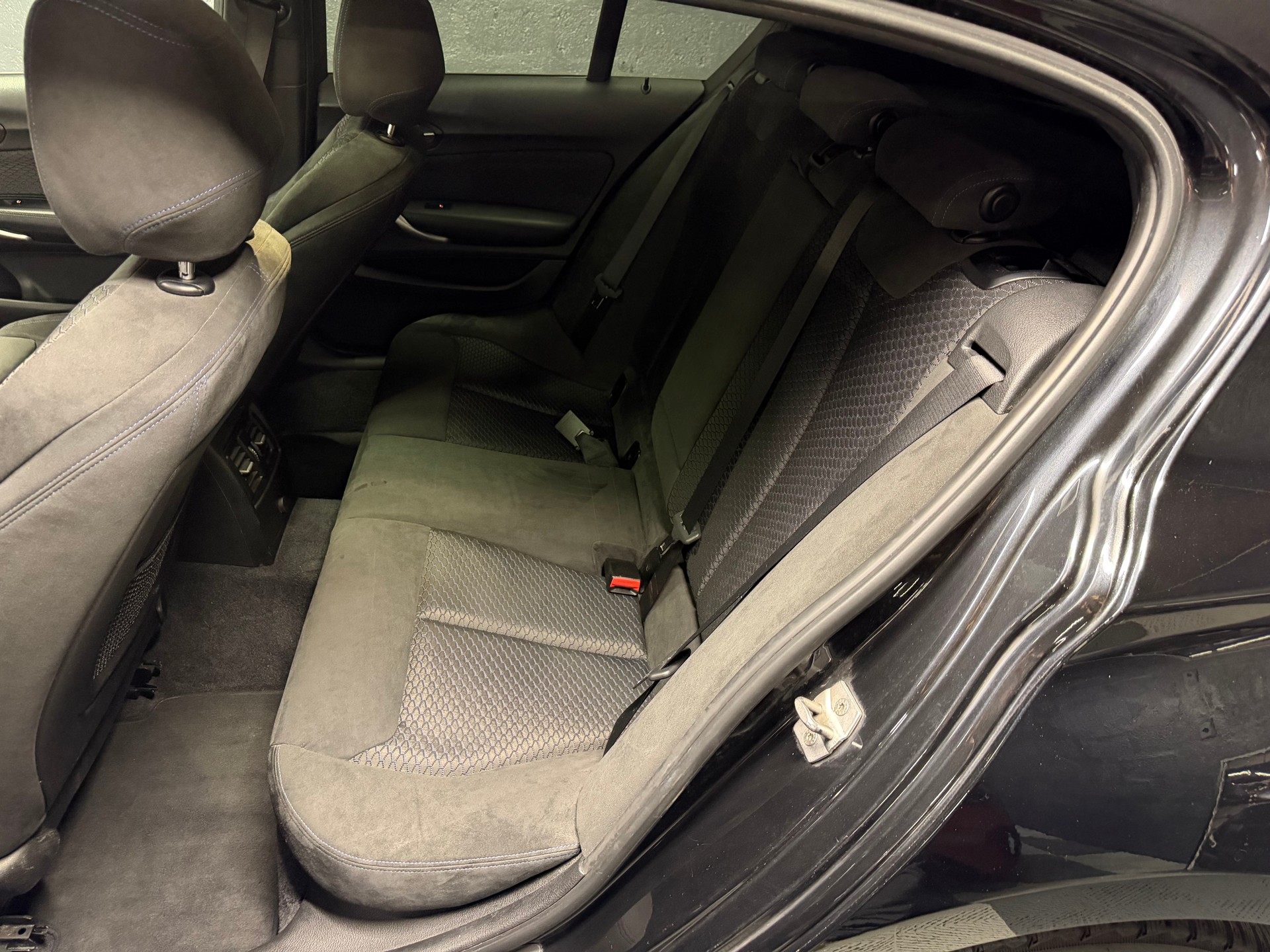 BMW M135i xDrive Steptronic-image-8