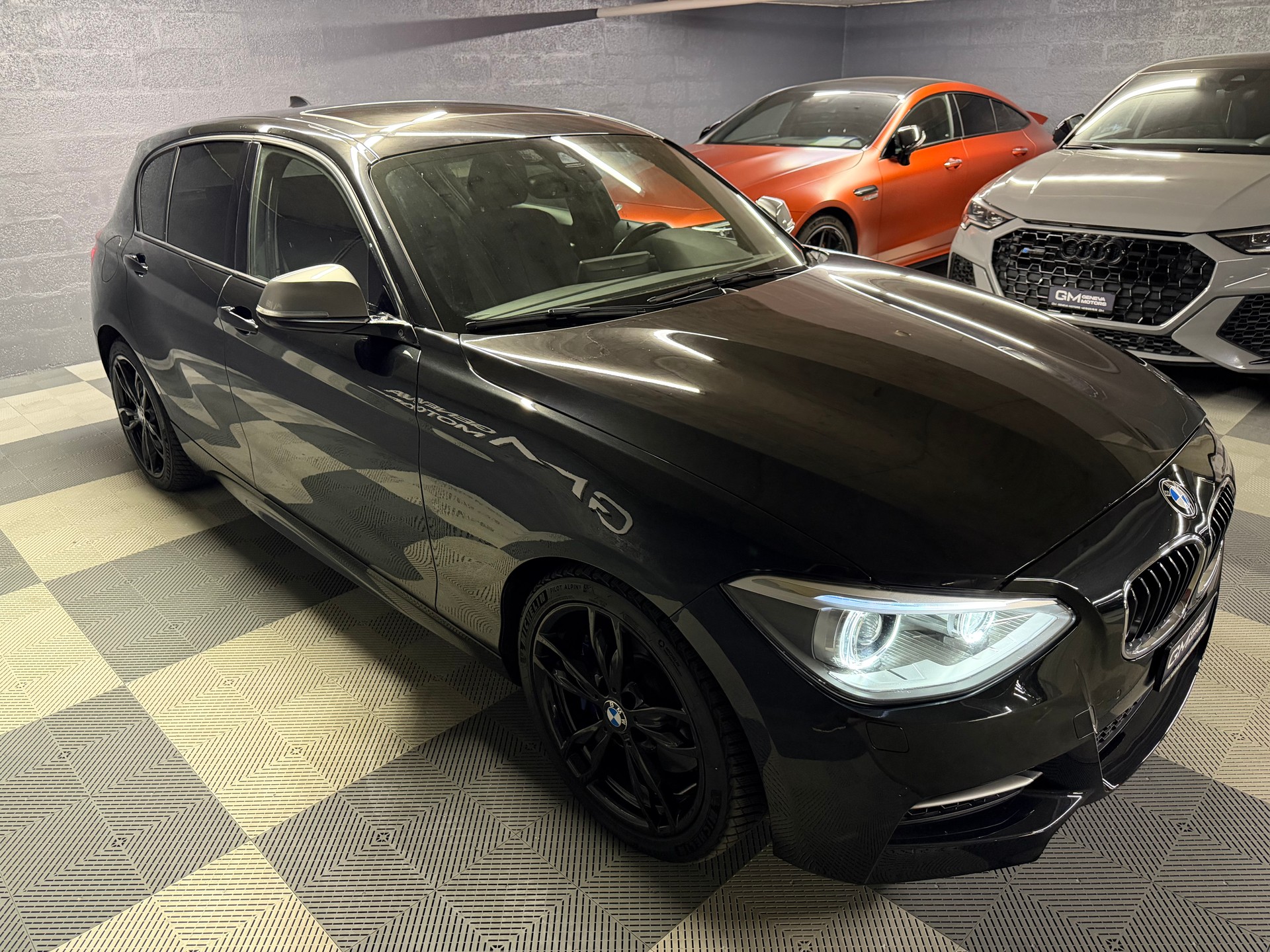 BMW M135i xDrive Steptronic-image-2