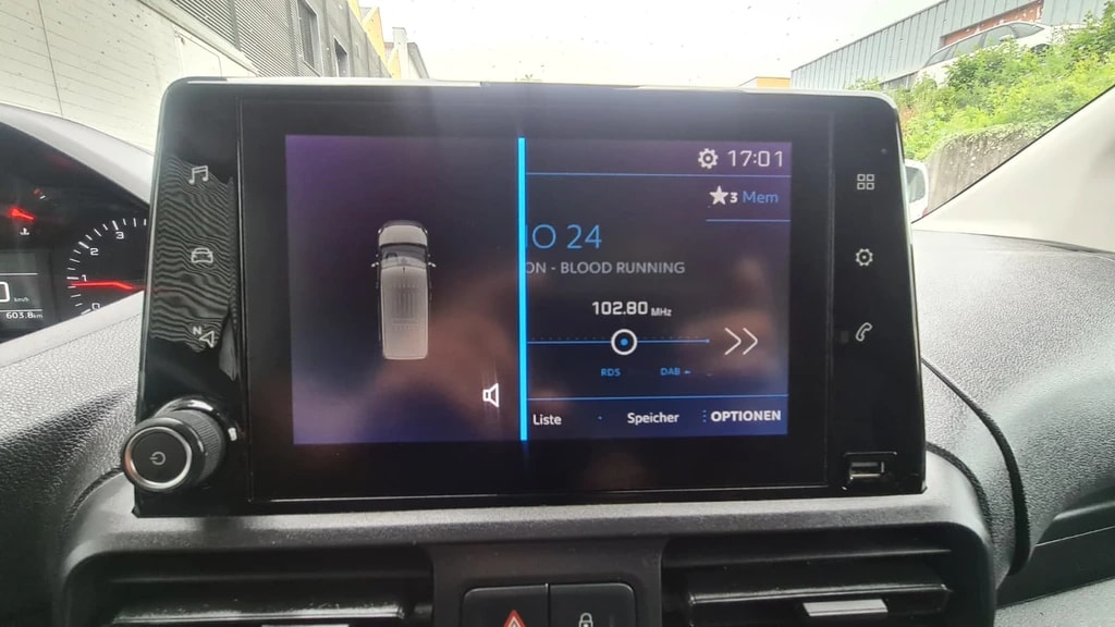 PEUGEOT Partner 1.5 Blue HDi s/s Asphalt Long 1000kg ** 130 PS ** 3-Plätzer ** RF-Kamera ** Dachträger ** Sortimo ** Frisch Ab MFK **-image-11