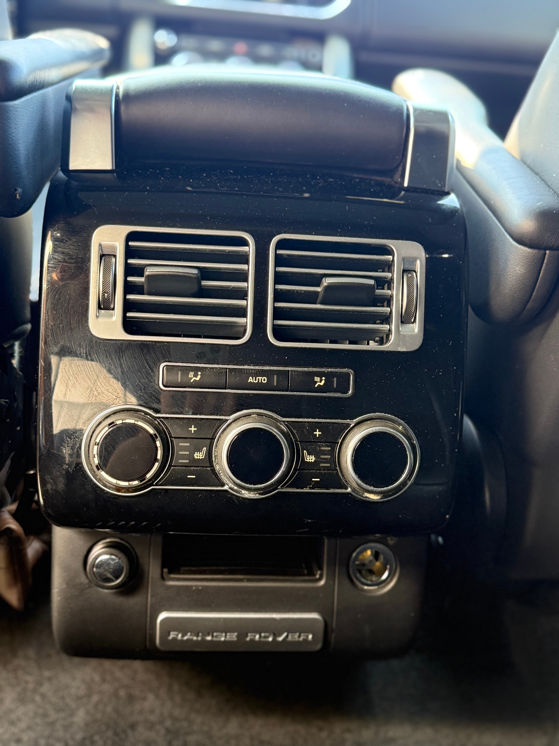 LAND ROVER Range Rover 3.0 TDV6 HSE Automatic-image-9