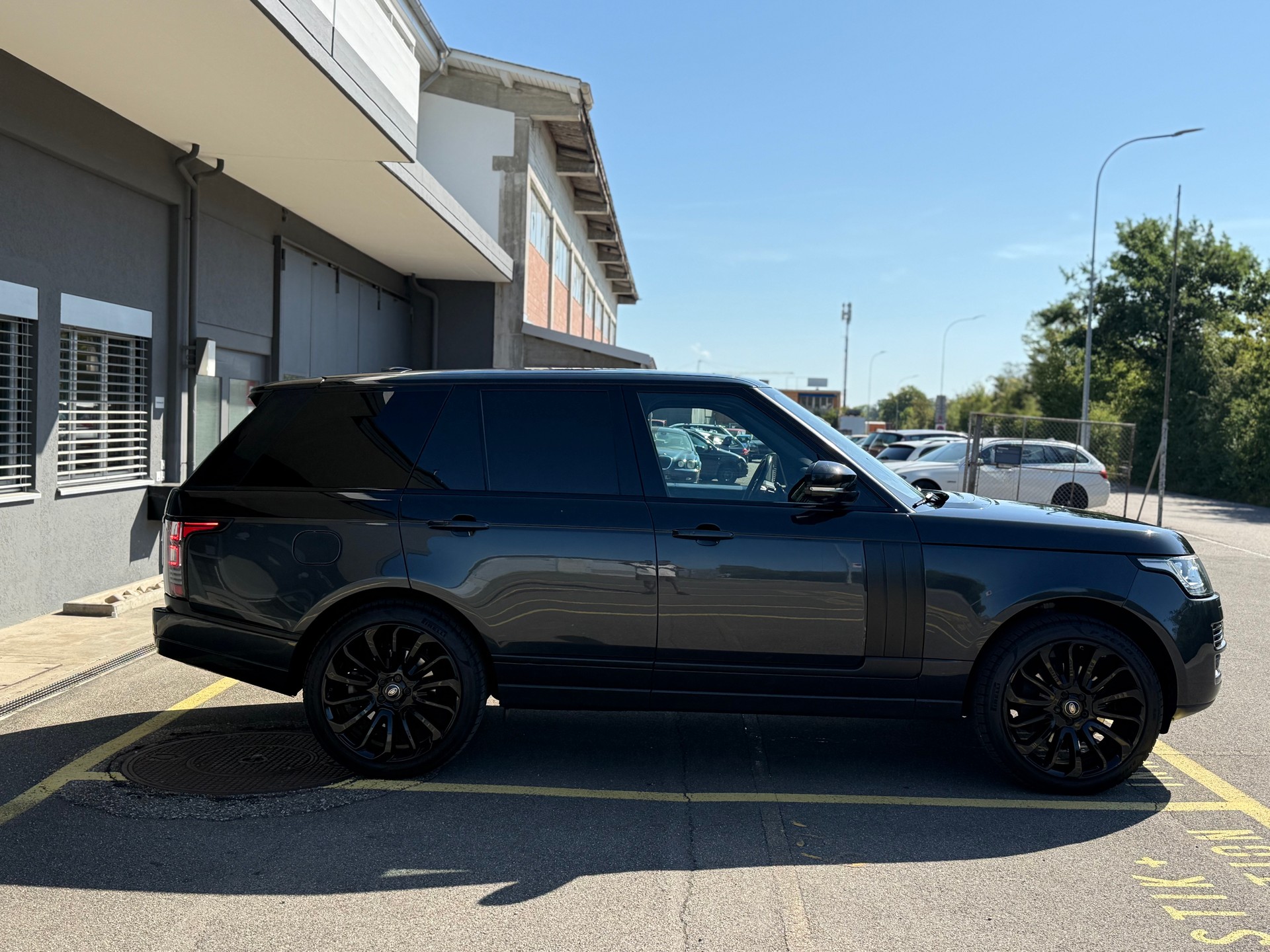 LAND ROVER Range Rover 3.0 TDV6 HSE Automatic-image-4