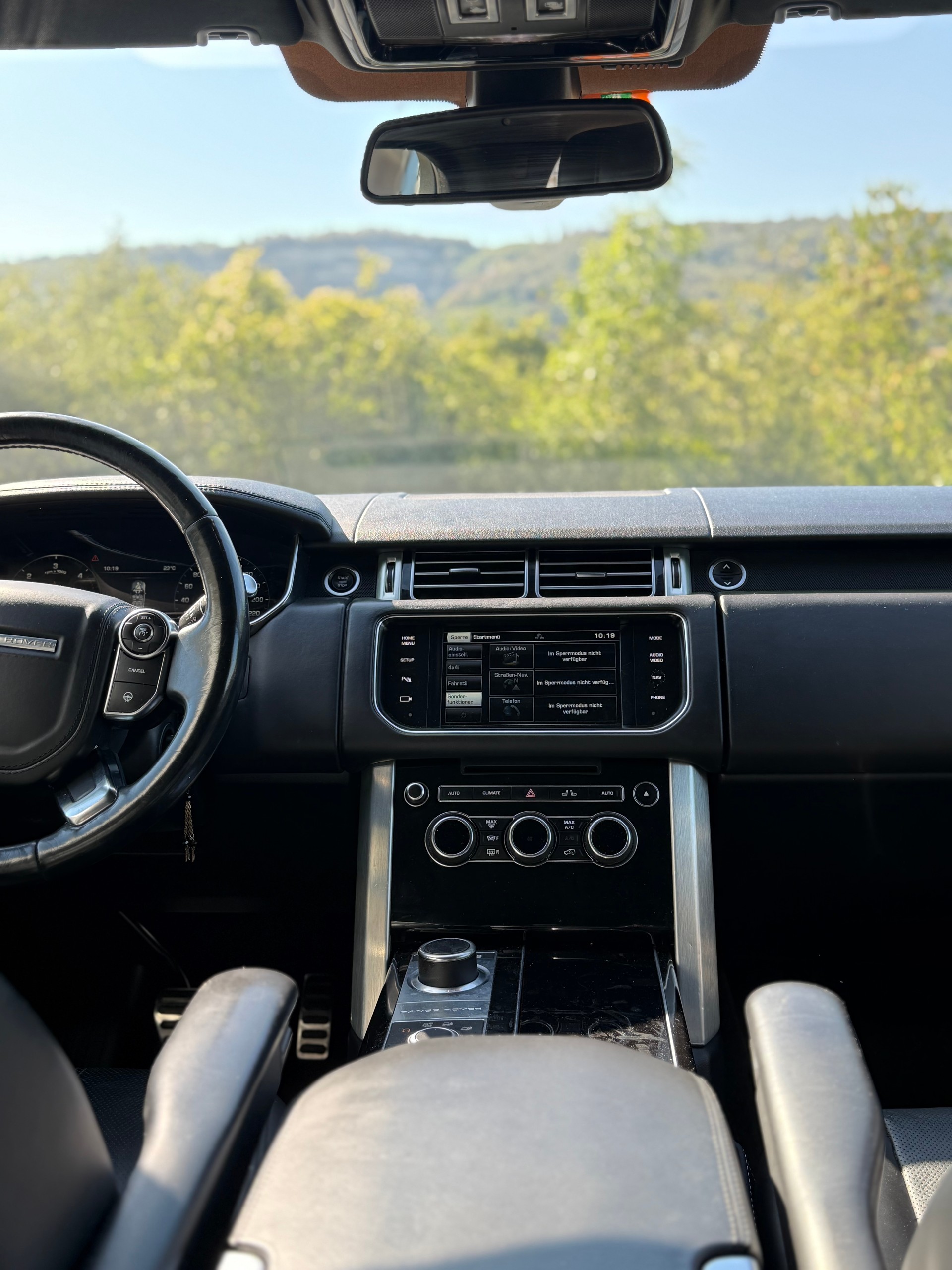 LAND ROVER Range Rover 3.0 TDV6 HSE Automatic-image-10