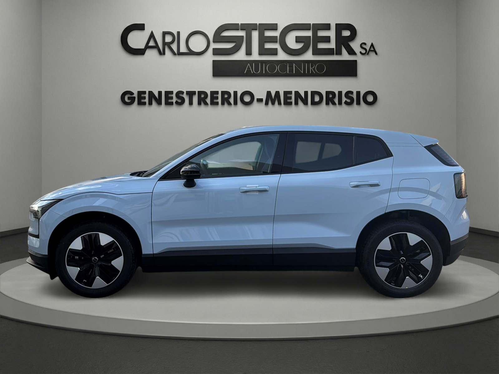 VOLVO EX30 P5 69 kWh Long Range Plus-image-3