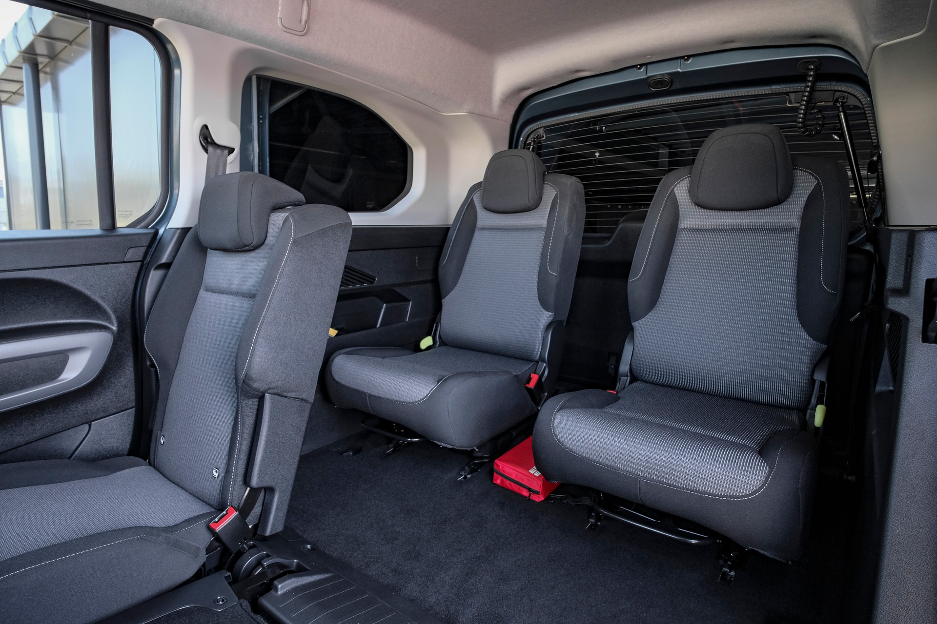 TOYOTA Proace City Verso 1.5 Trend L2 Automatik-image-12