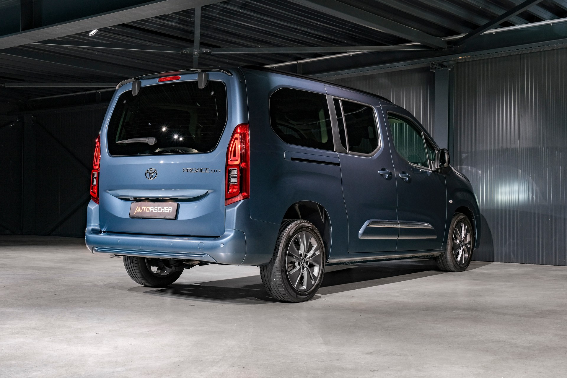 TOYOTA Proace City Verso 1.5 Trend L2 Automatik-image-6