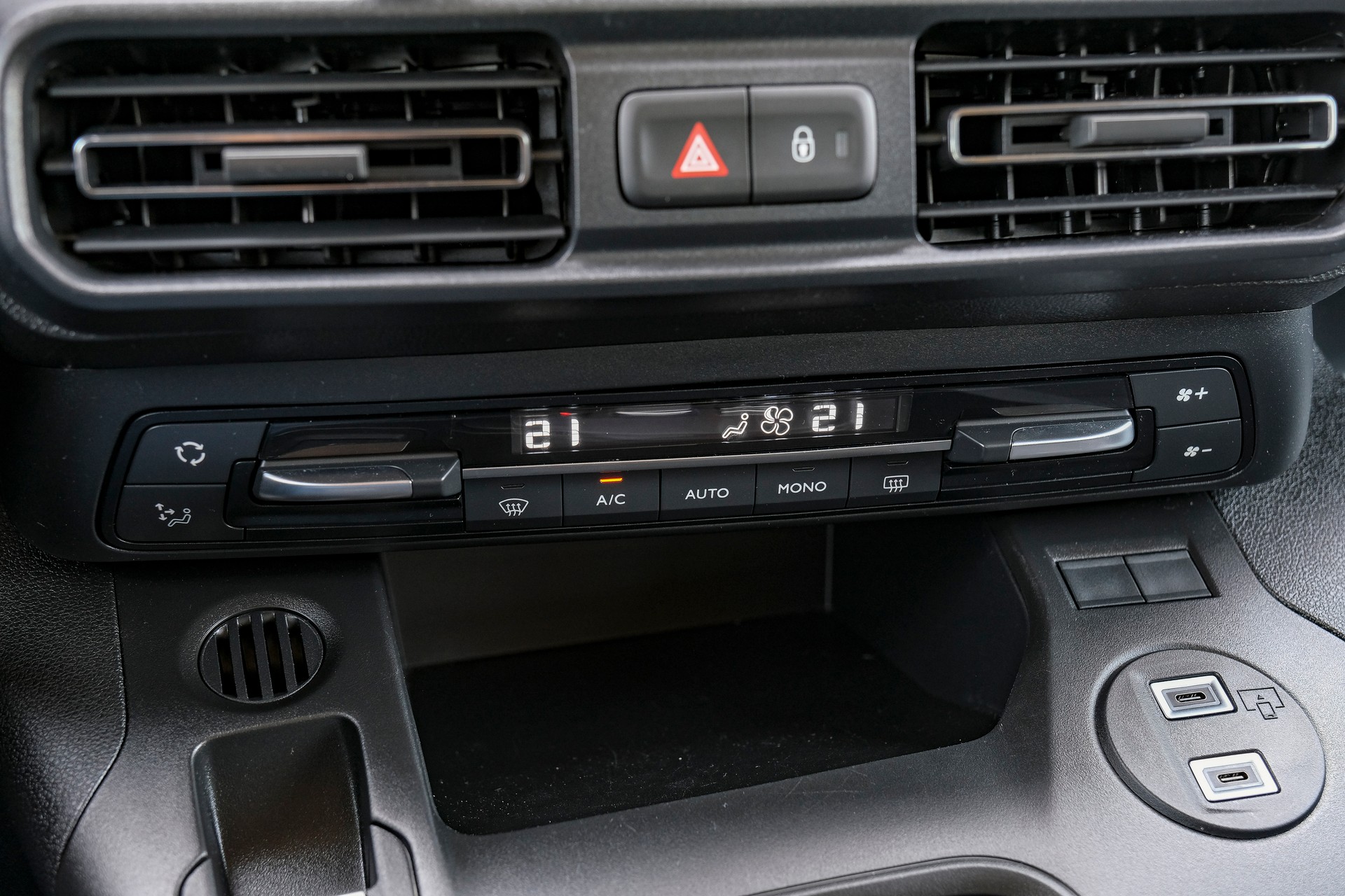 TOYOTA Proace City Verso 1.5 Trend L2 Automatik-image-20