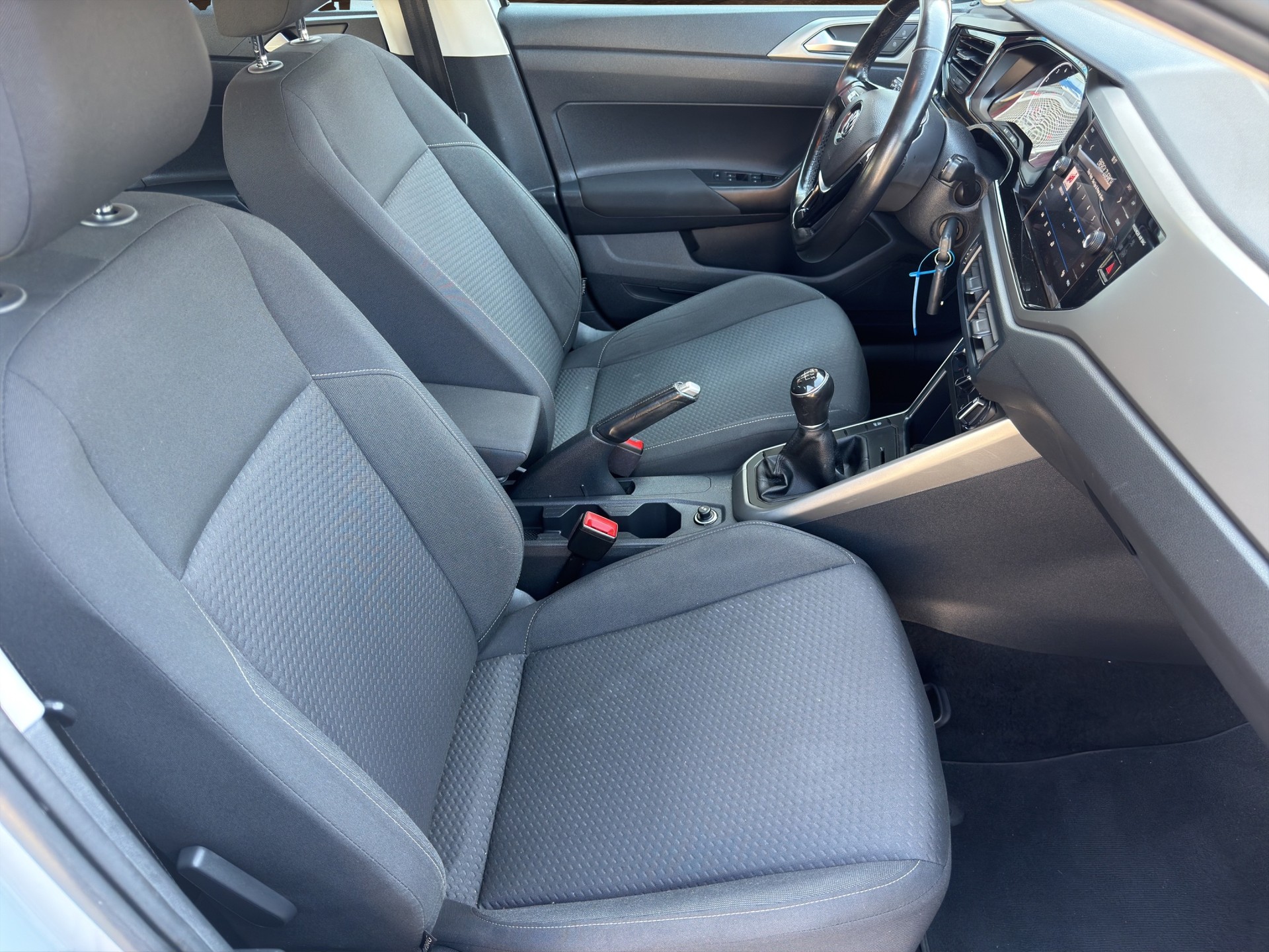 VW Polo 1.0 TSI BMT Comfortline-image-10