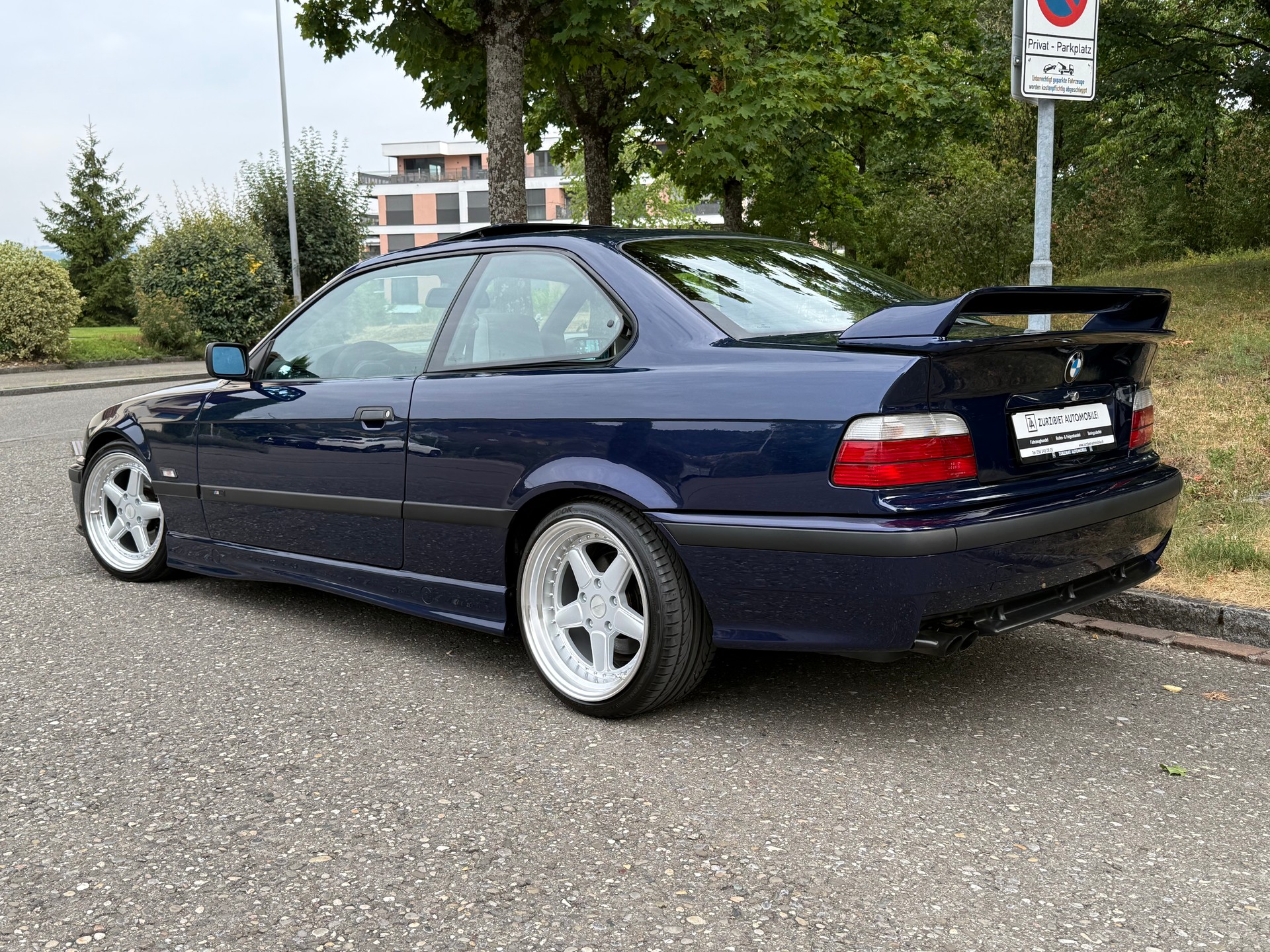 BMW 328i Coupé-image-5