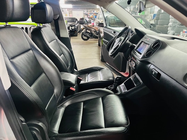 VW Tiguan 2.0 TSI Sport&Style 4Motion DSG-image-15