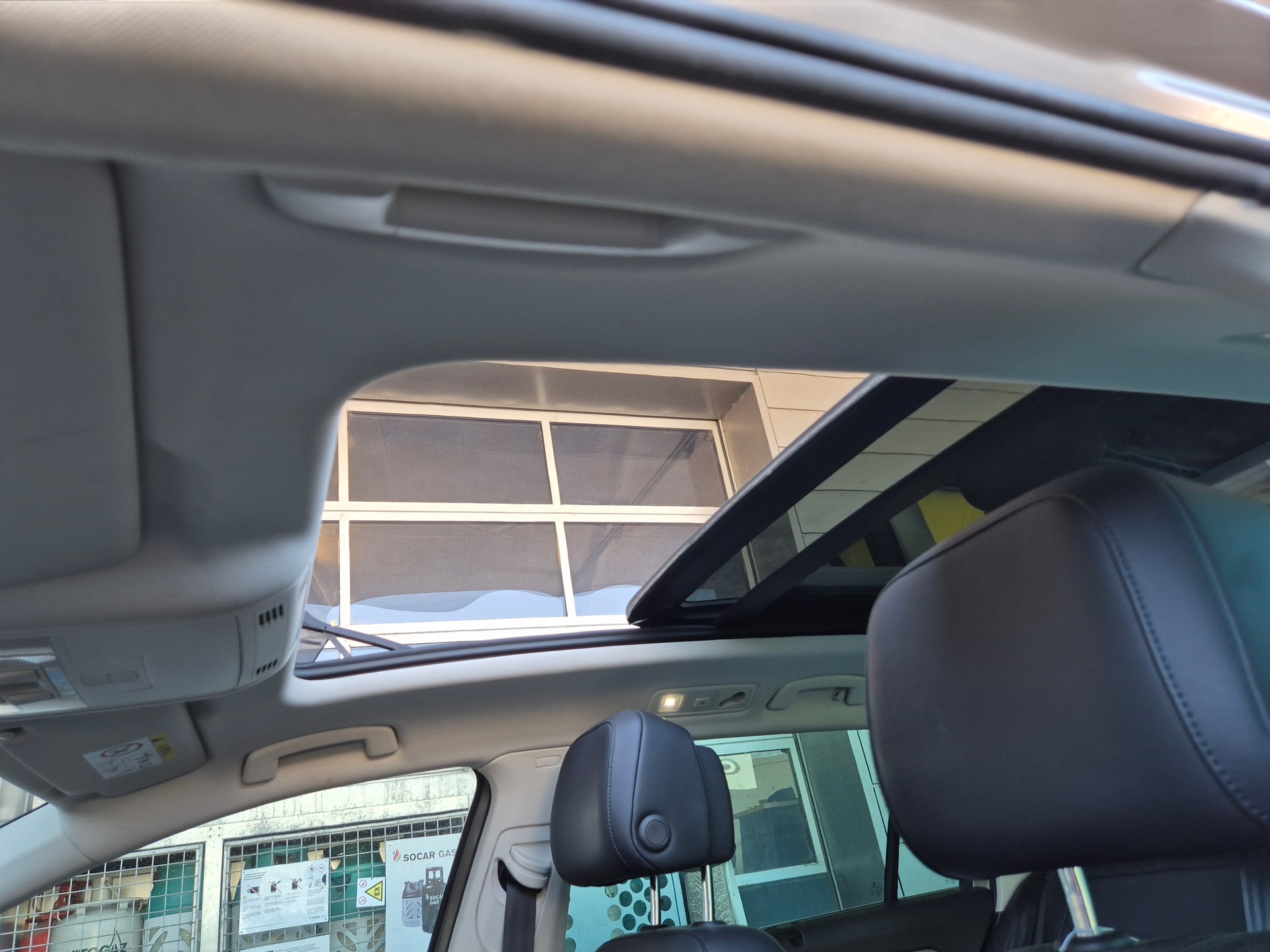 VW Passat Variant 2.0 TDI BMT High. DSG 4Motion-image-8