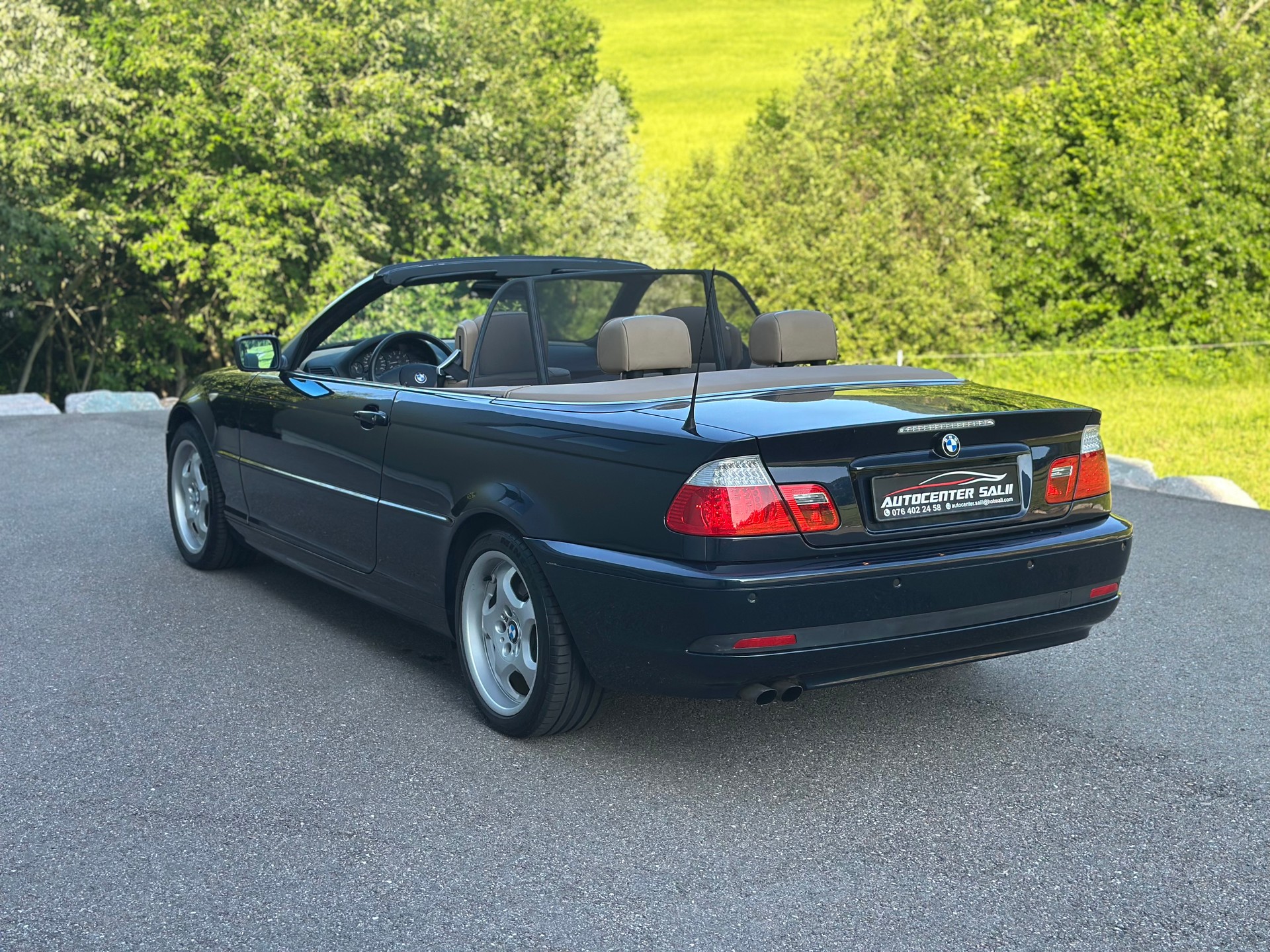 BMW 320Ci Cabriolet-image-4