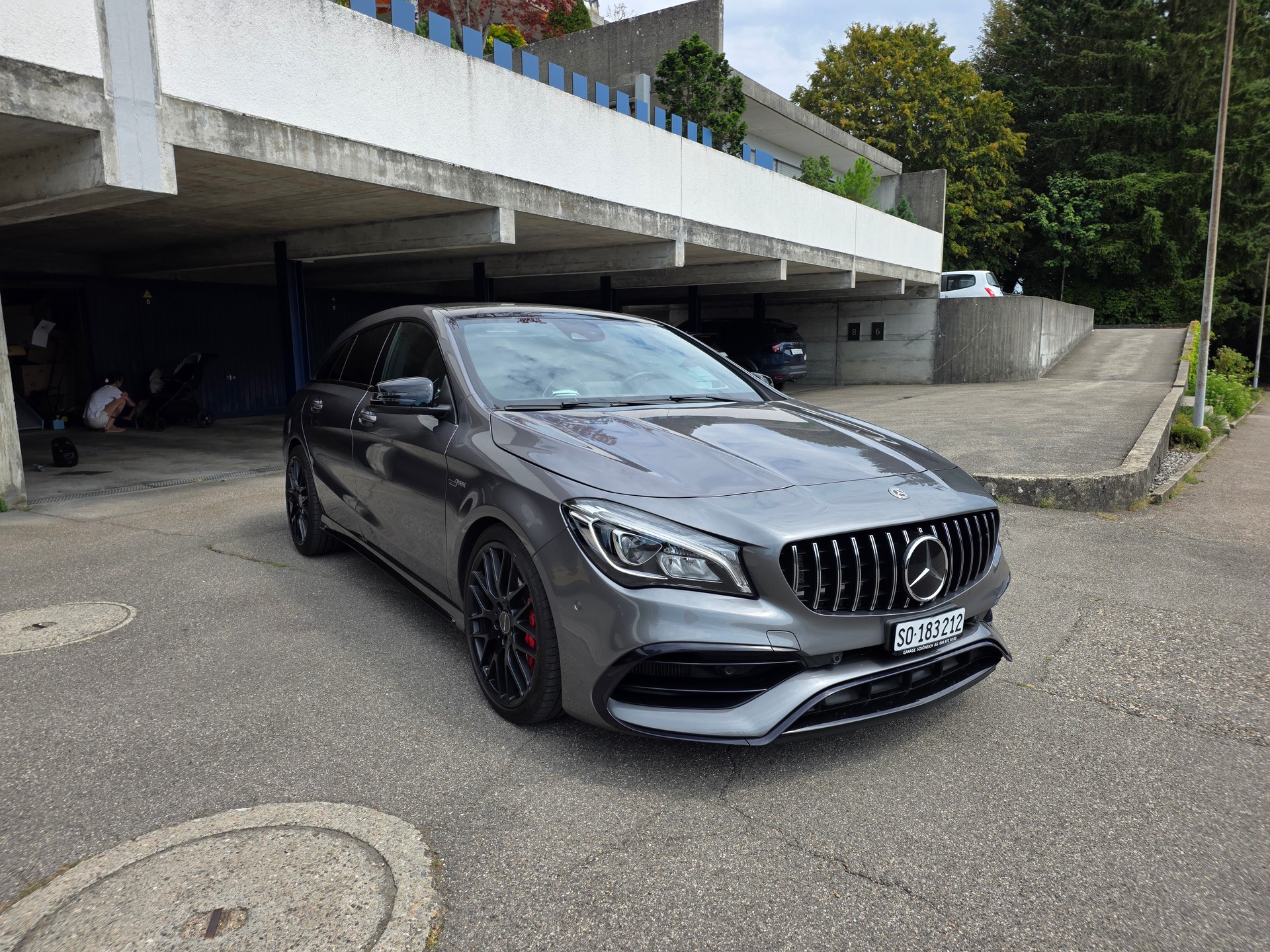 MERCEDES-BENZ CLA 45 AMG 4m-image-2