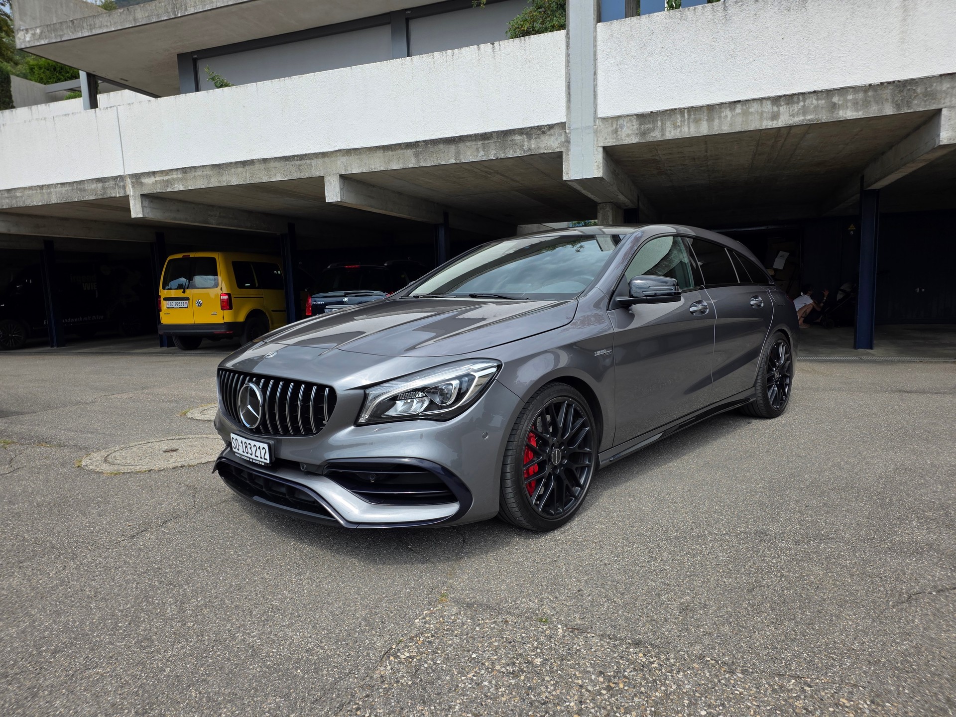 MERCEDES-BENZ CLA 45 AMG 4m