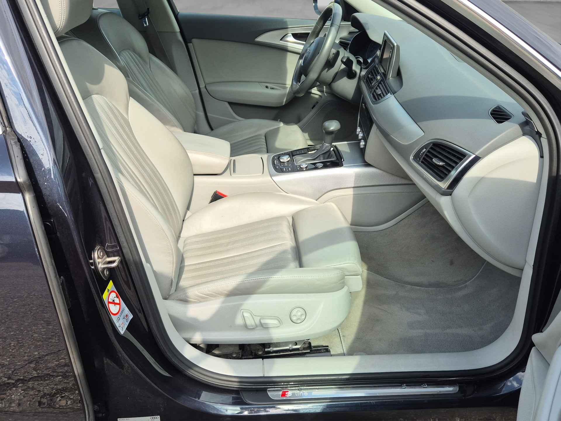 AUDI A6 Limousine 2.0 TDI multitronic, S-Line-image-15