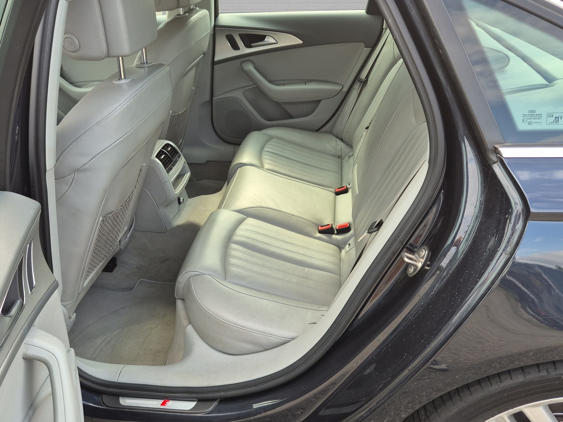 AUDI A6 Limousine 2.0 TDI multitronic, S-Line-image-22