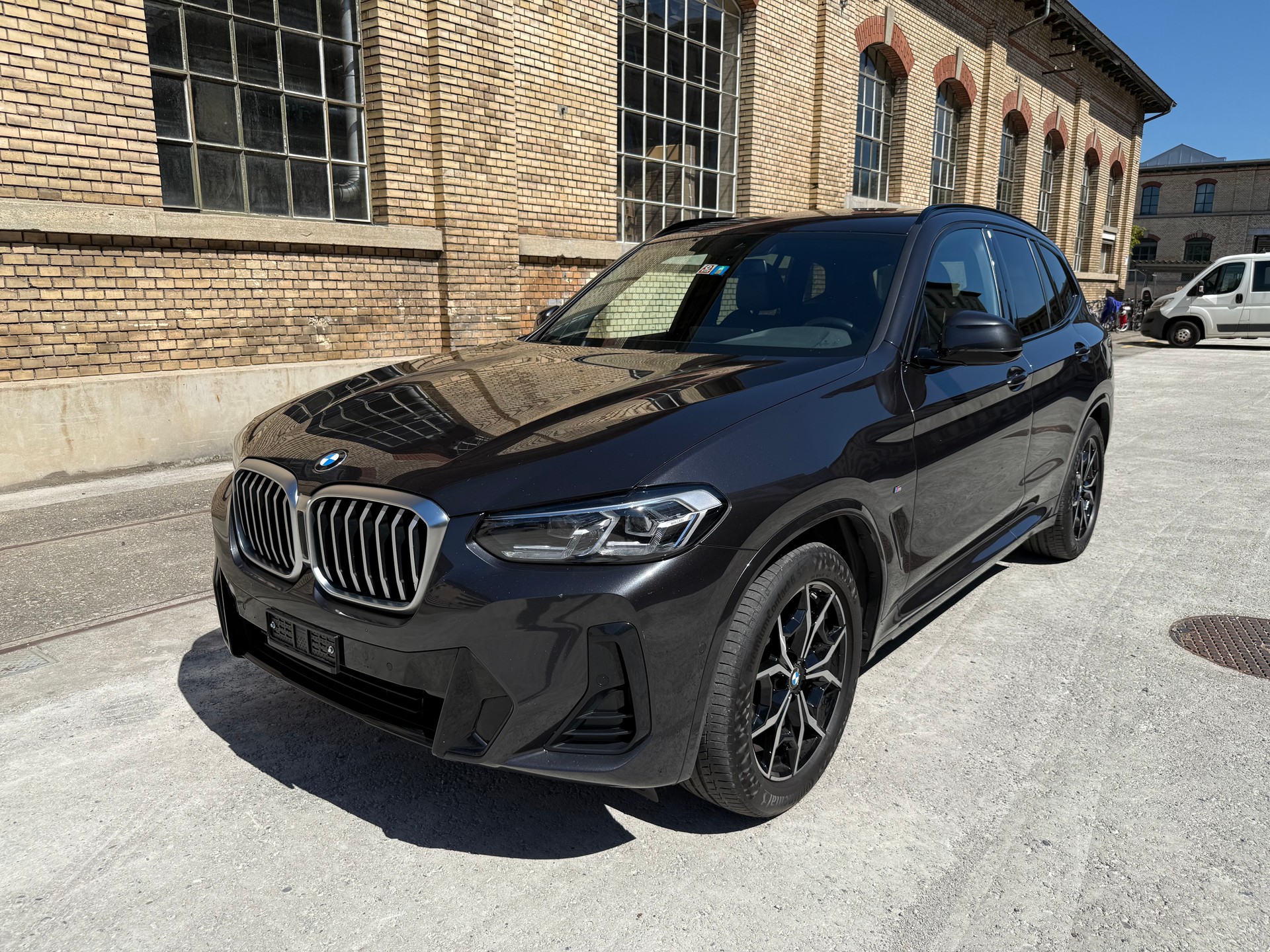 BMW xDrive 48V 20d M Sport-image-0