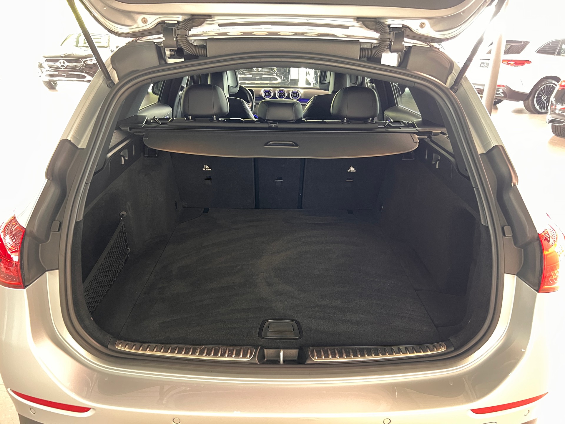 MERCEDES-BENZ C 220 d T 4Matic Swiss Star-image-6