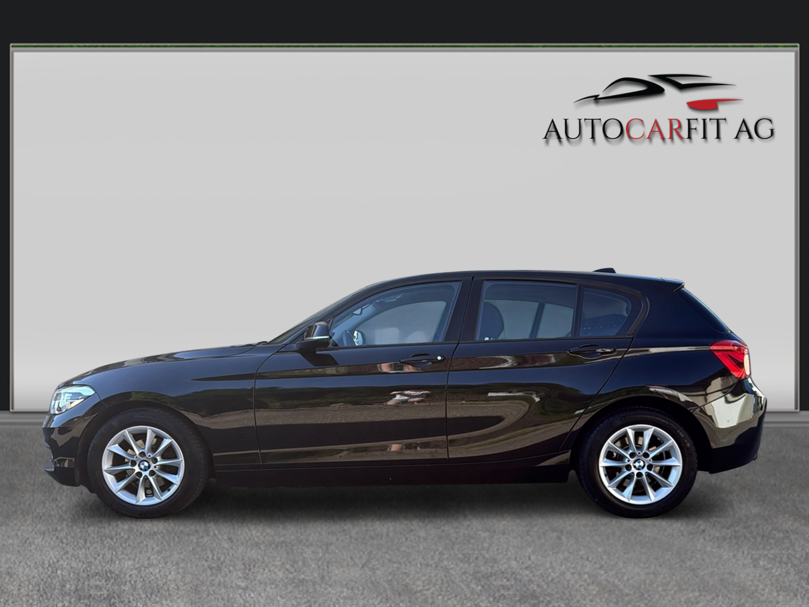BMW 118i Steptronic-image-2