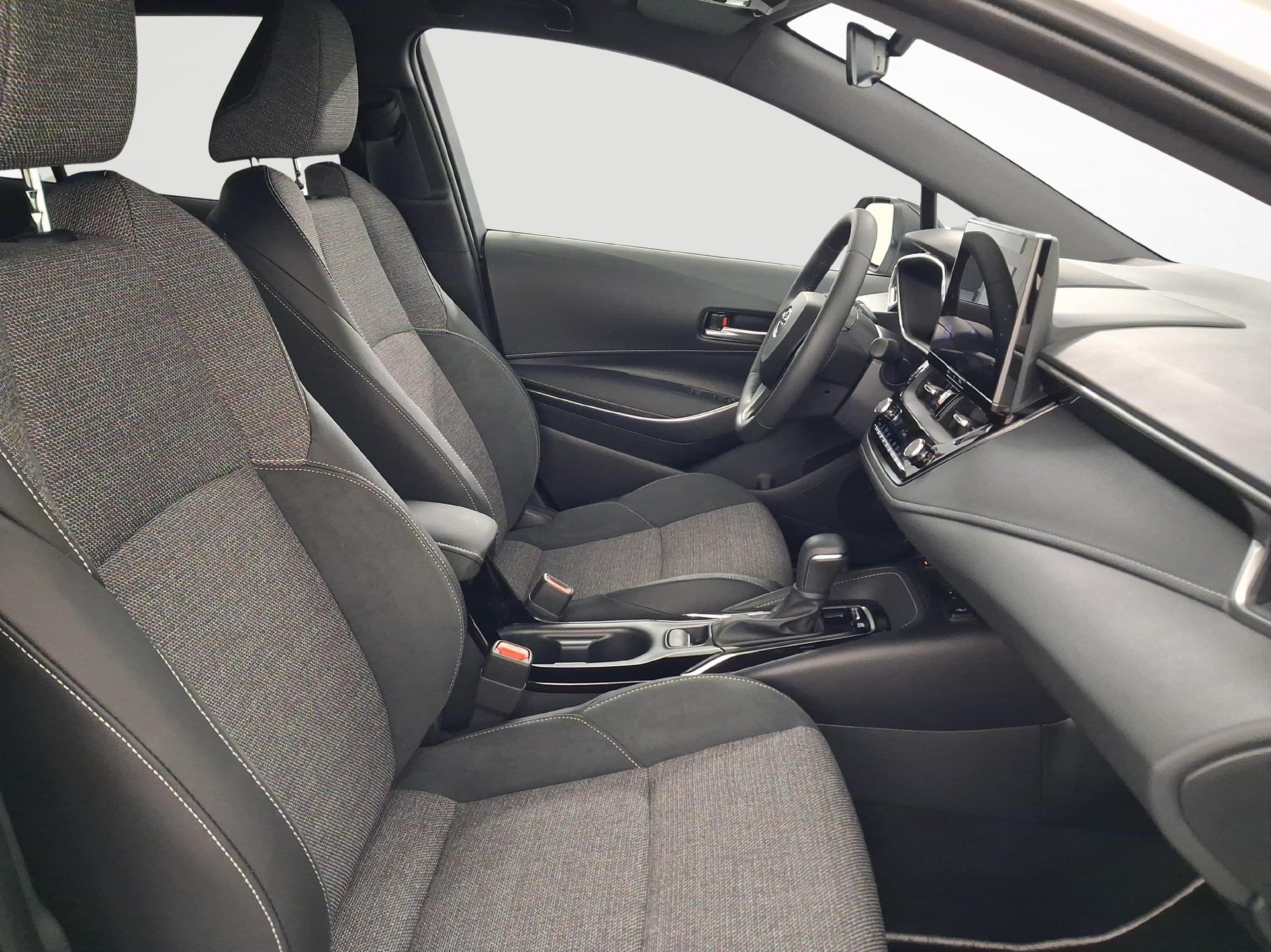 TOYOTA Corolla Touring Sports 1.8 HSD Trend-image-9