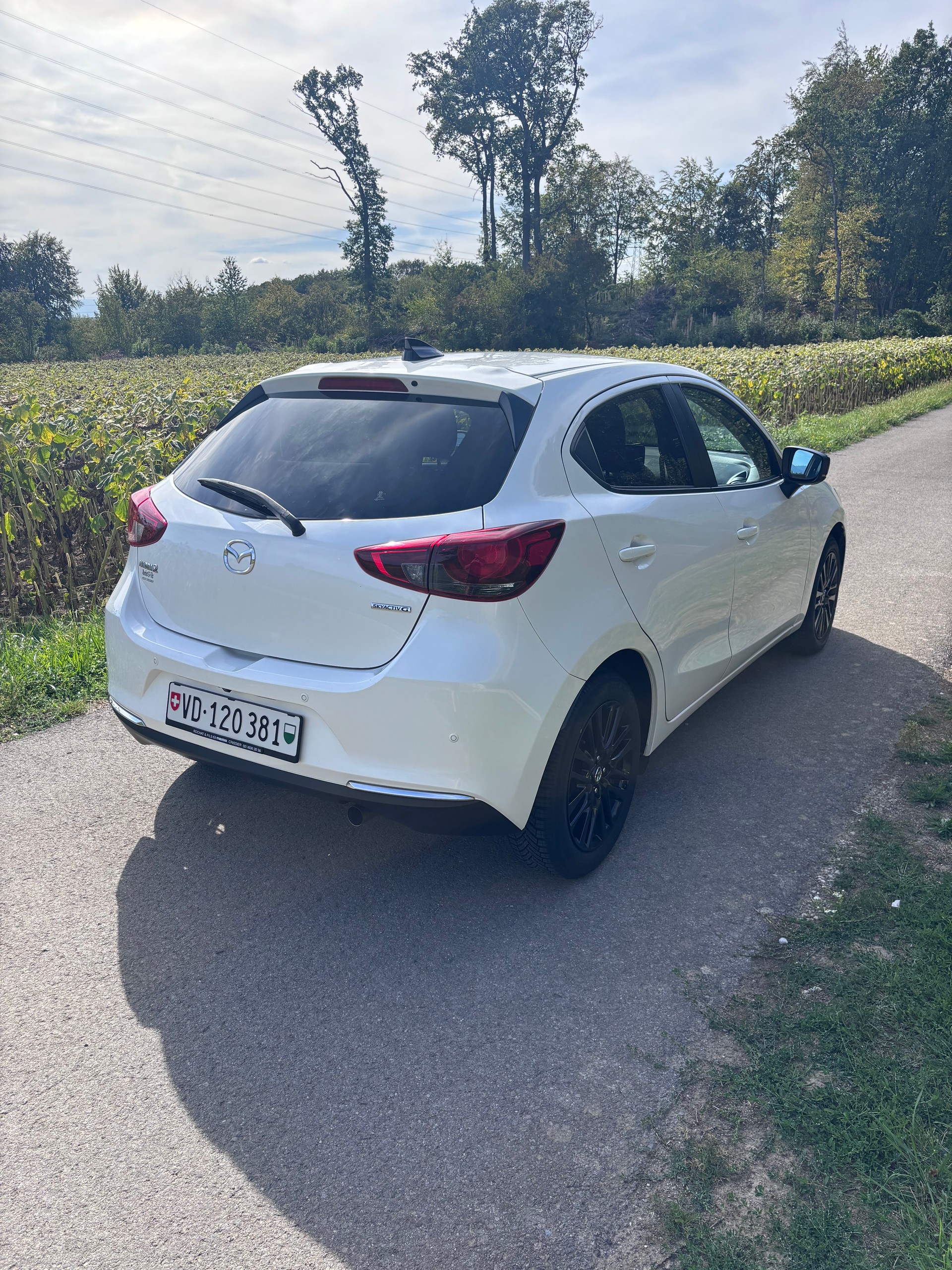 MAZDA 1.5 90 Revolution-image-3