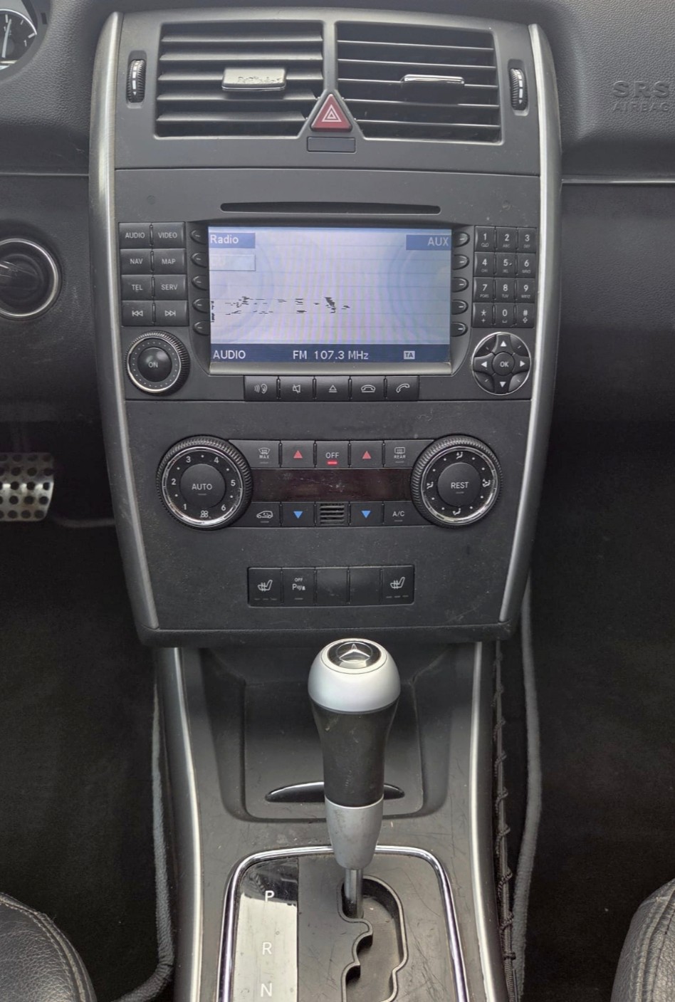 MERCEDES-BENZ B 200 CDI-image-9