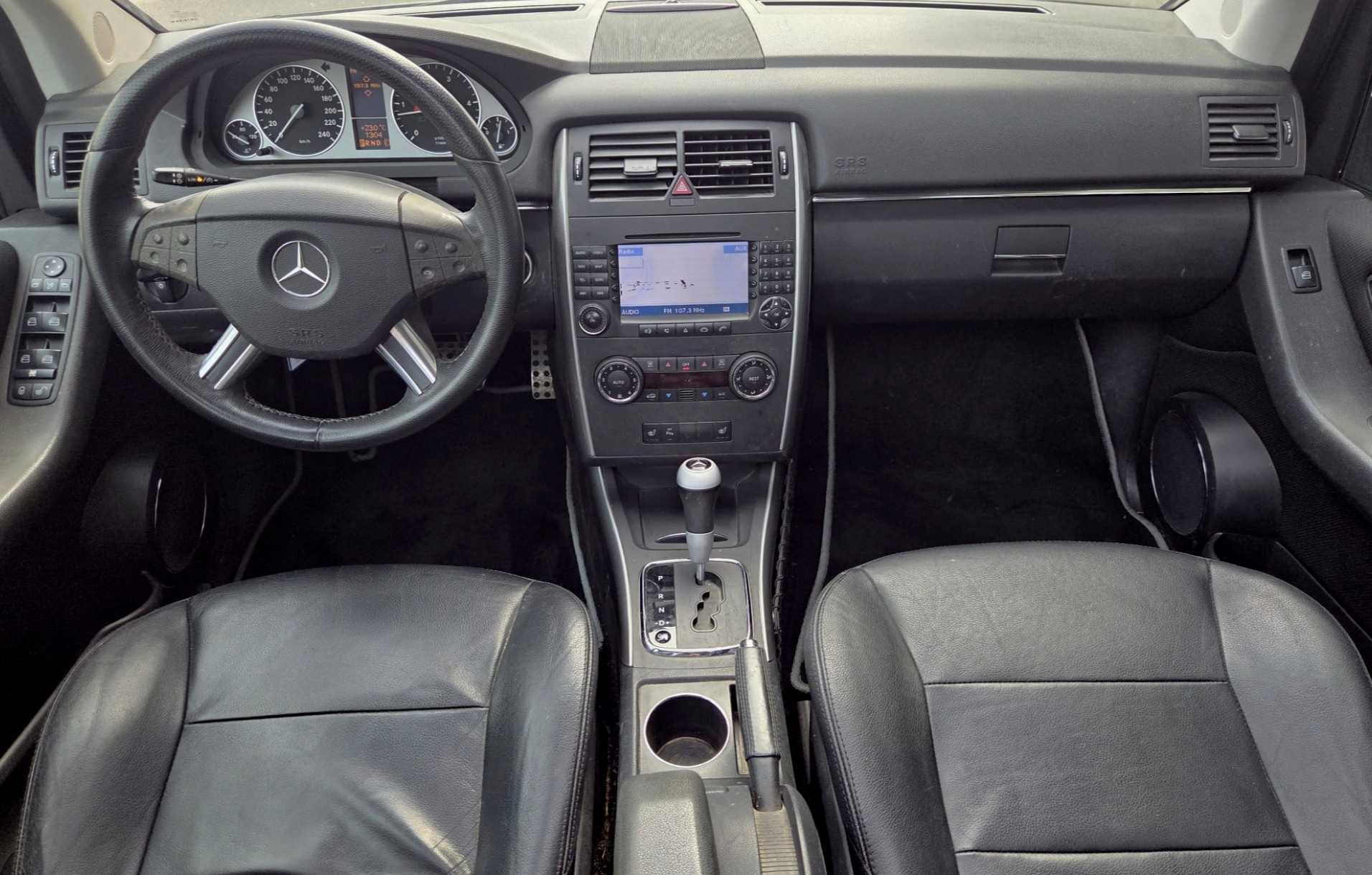 MERCEDES-BENZ B 200 CDI-image-7