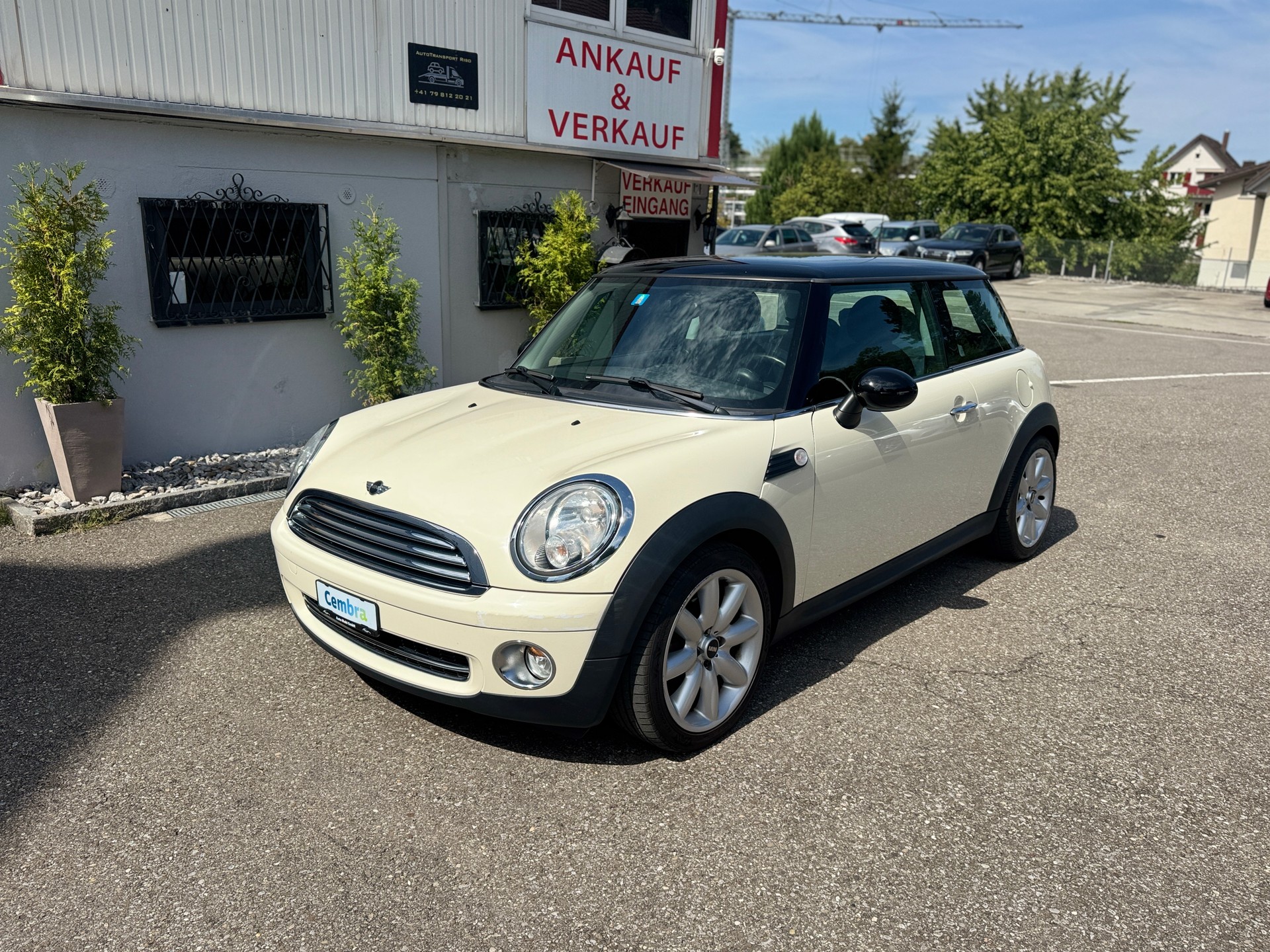 MINI Cooper-image-1