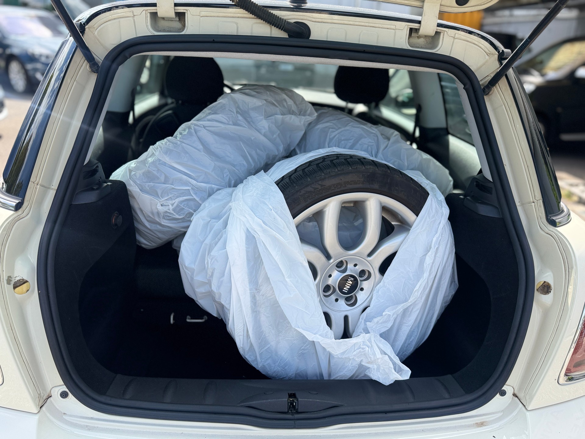 MINI Cooper-image-11
