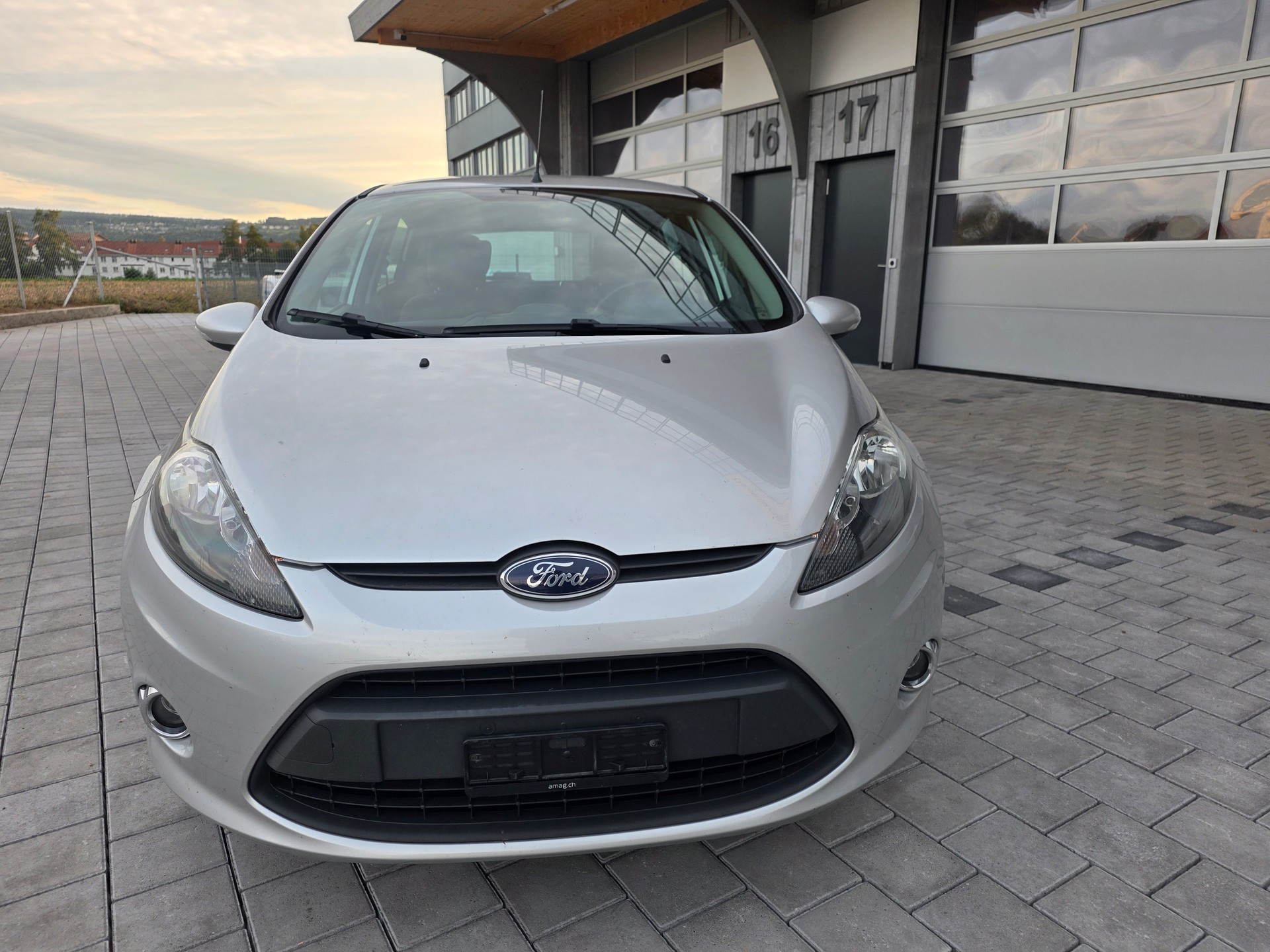 FORD Fiesta 1.25 16V Ambiente-image-0