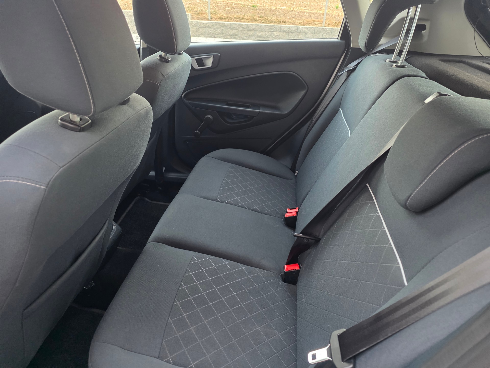 FORD Fiesta 1.25 16V Ambiente-image-11