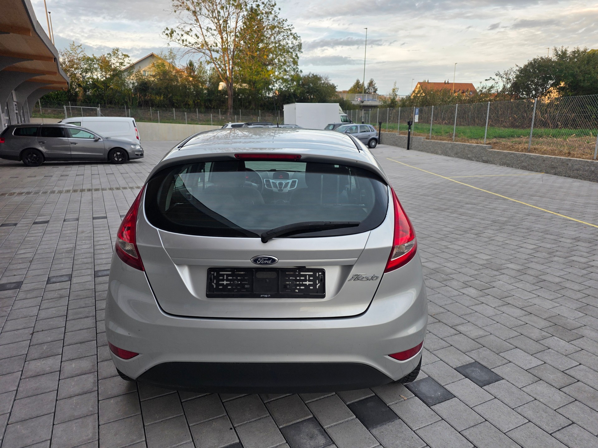 FORD Fiesta 1.25 16V Ambiente-image-8