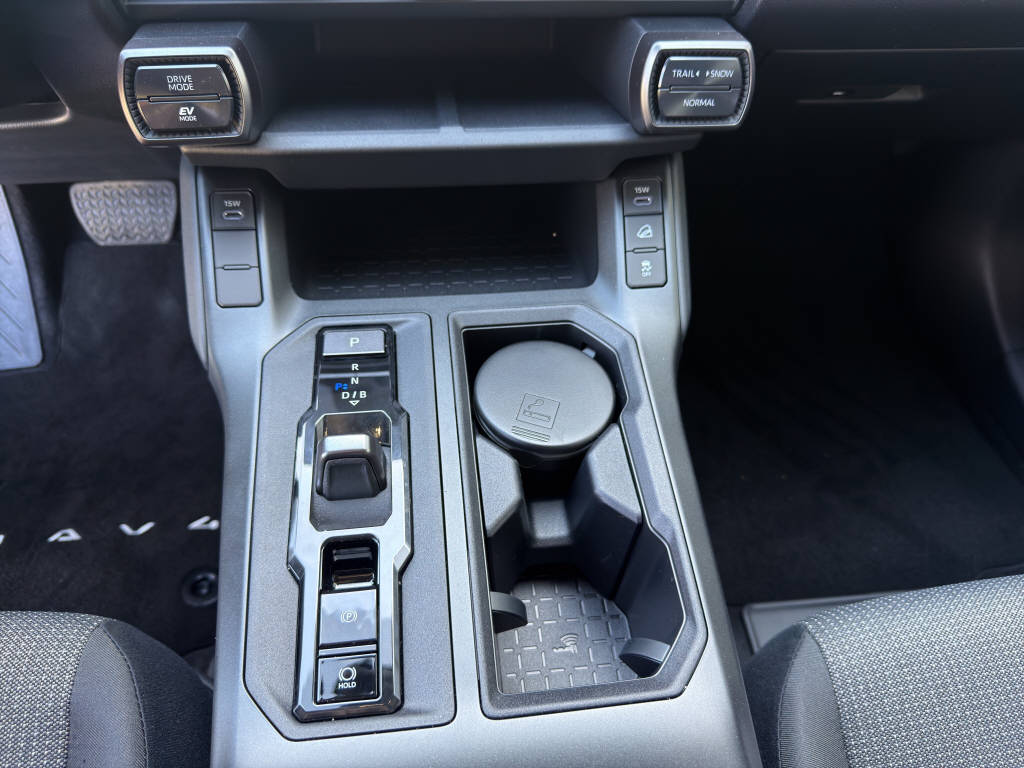 TOYOTA RAV-4 2.5 HEV Trend 4WD-image-21