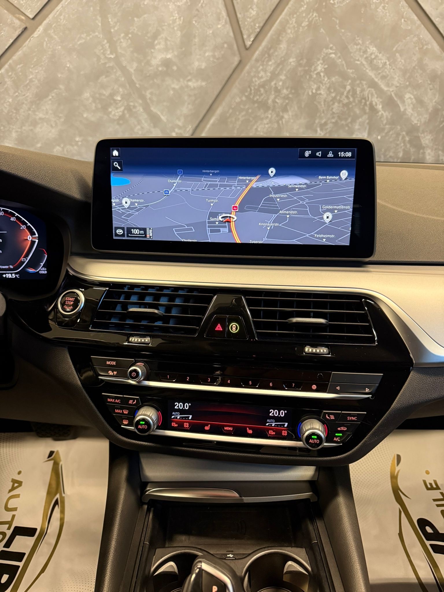 BMW 520d 48V Steptronic-image-11