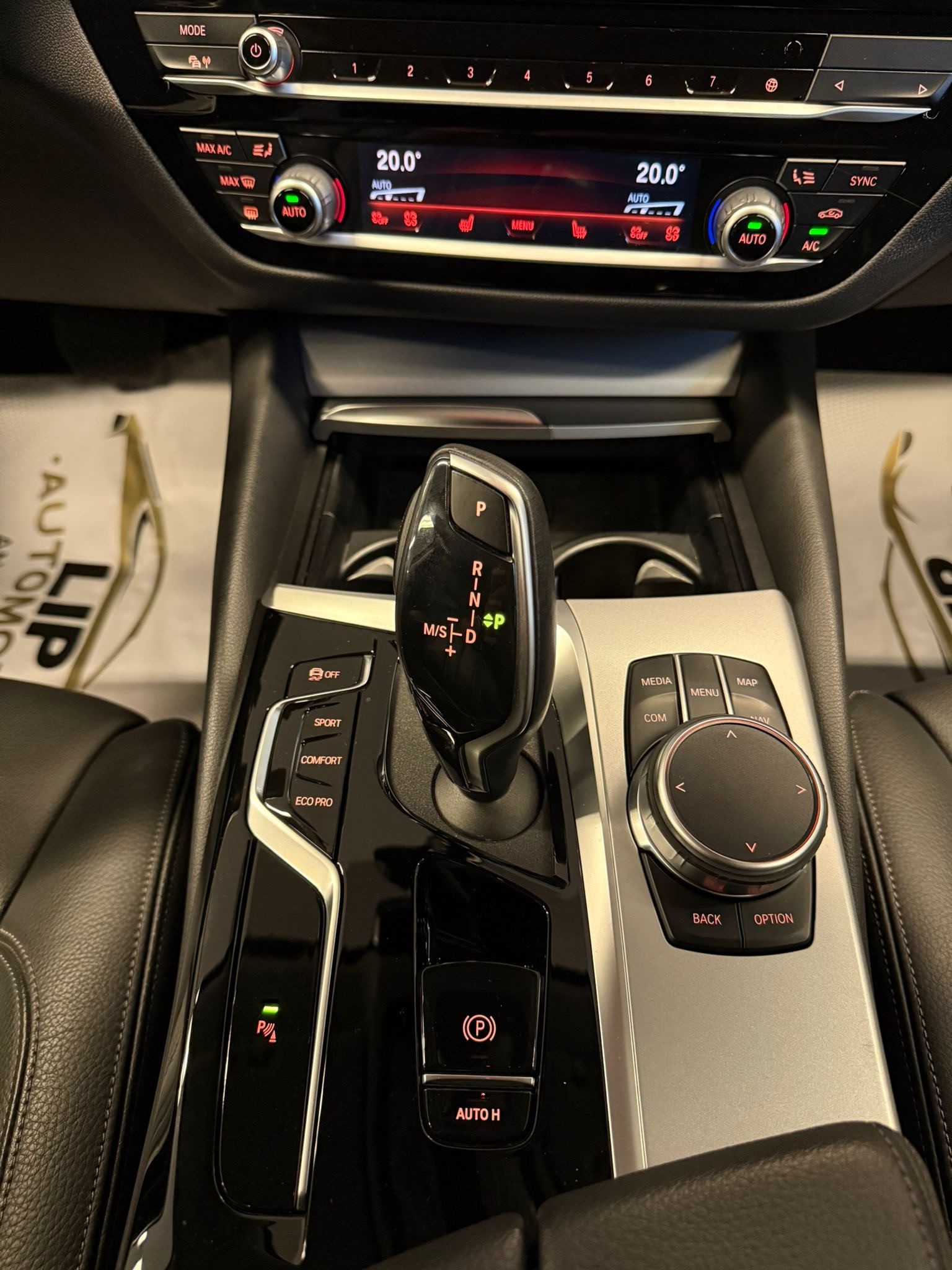 BMW 520d 48V Steptronic-image-13
