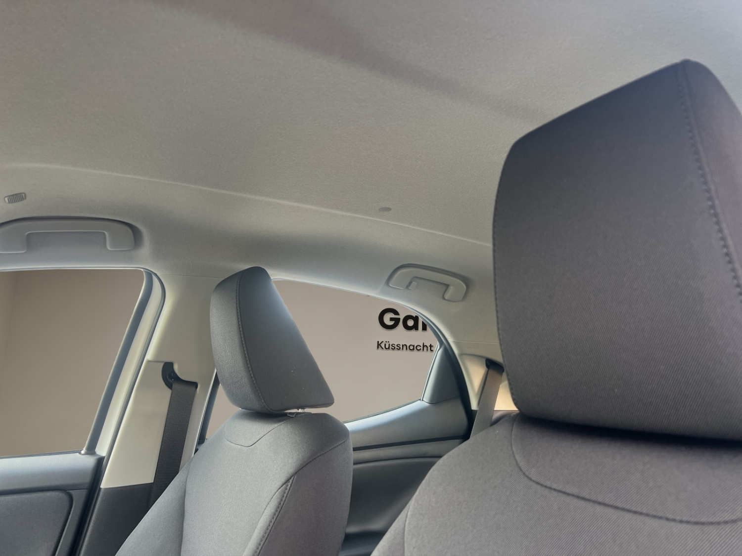 TOYOTA Yaris 1.5 VVT-i HSD Comfort-image-9
