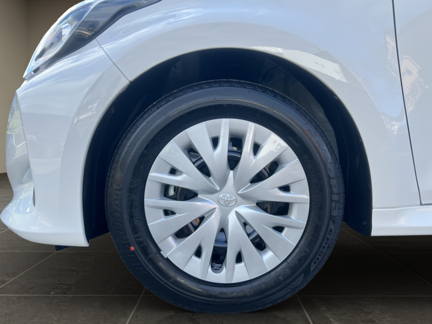 TOYOTA Yaris 1.5 VVT-i HSD Comfort-image-18