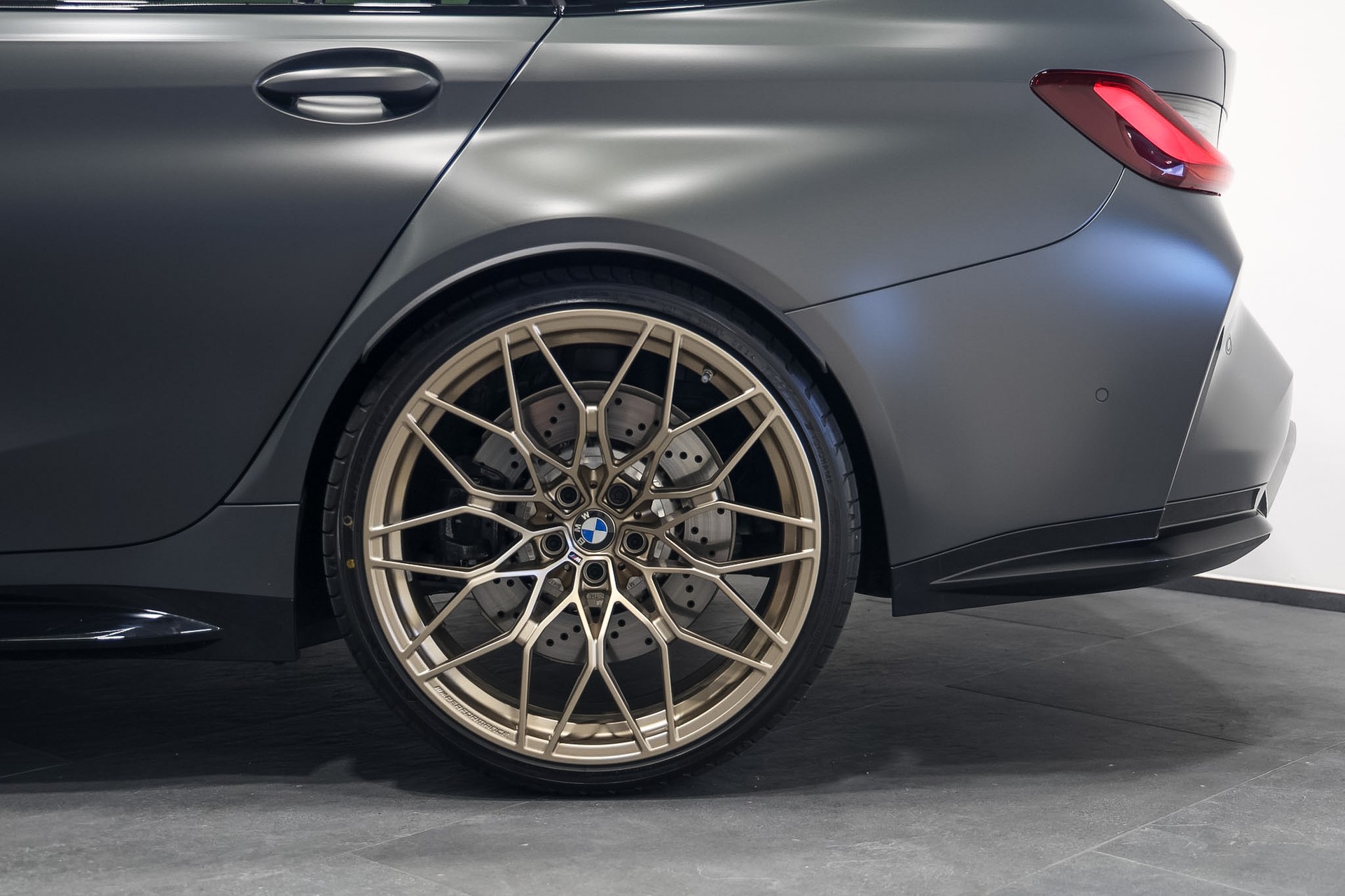 BMW M3 Touring xDrive Competition M LCI *530PS*Individual-Lackierung Frozen Dark Grey*M Performance Felgen*-image-8