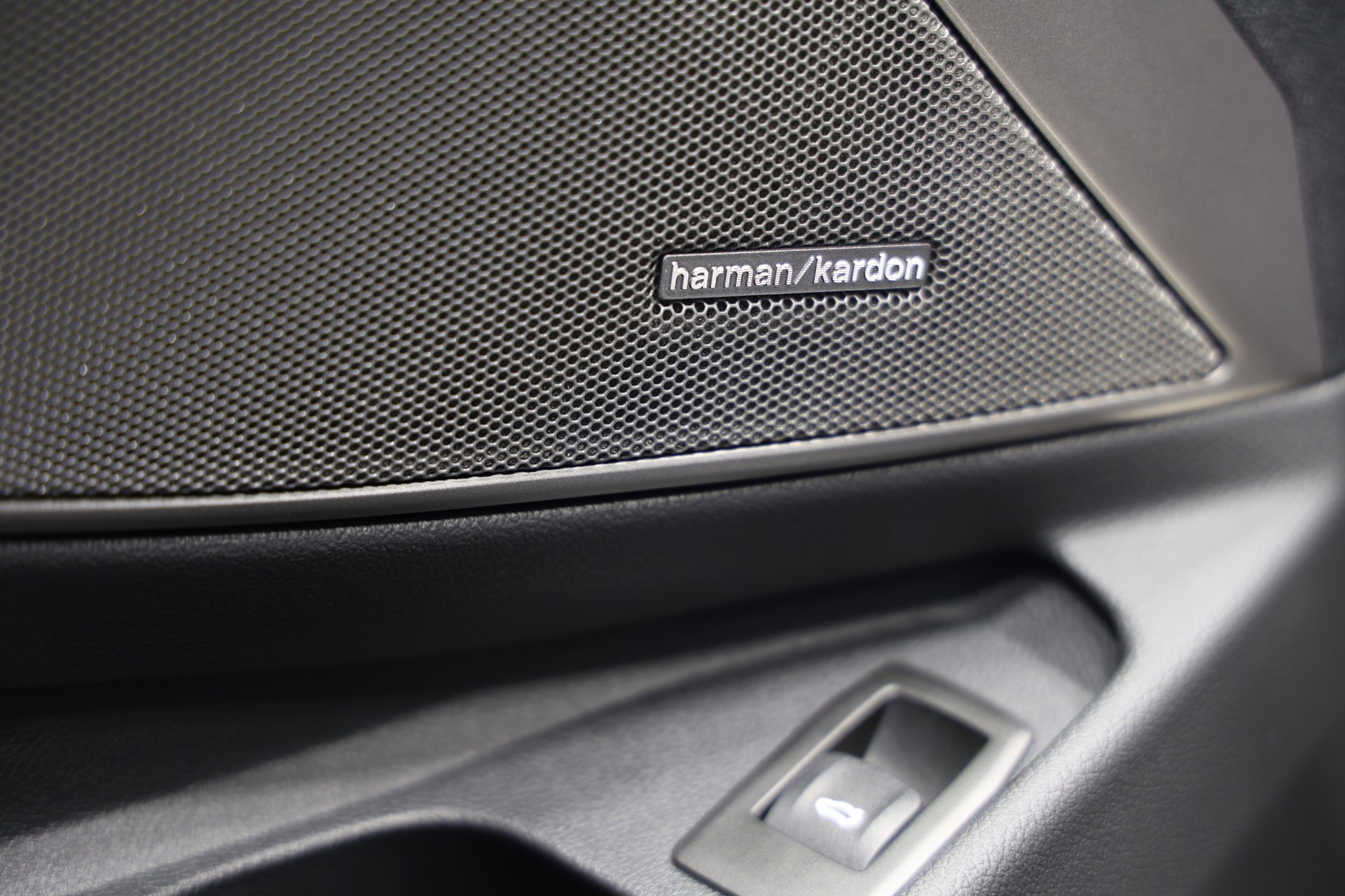 BMW M3 Touring xDrive Competition M LCI *530PS*Individual-Lackierung Frozen Dark Grey*M Performance Felgen*-image-25