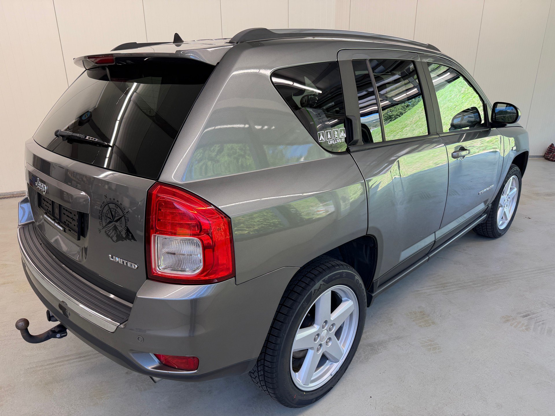 JEEP Compass 2.2 CRD Limited-image-3