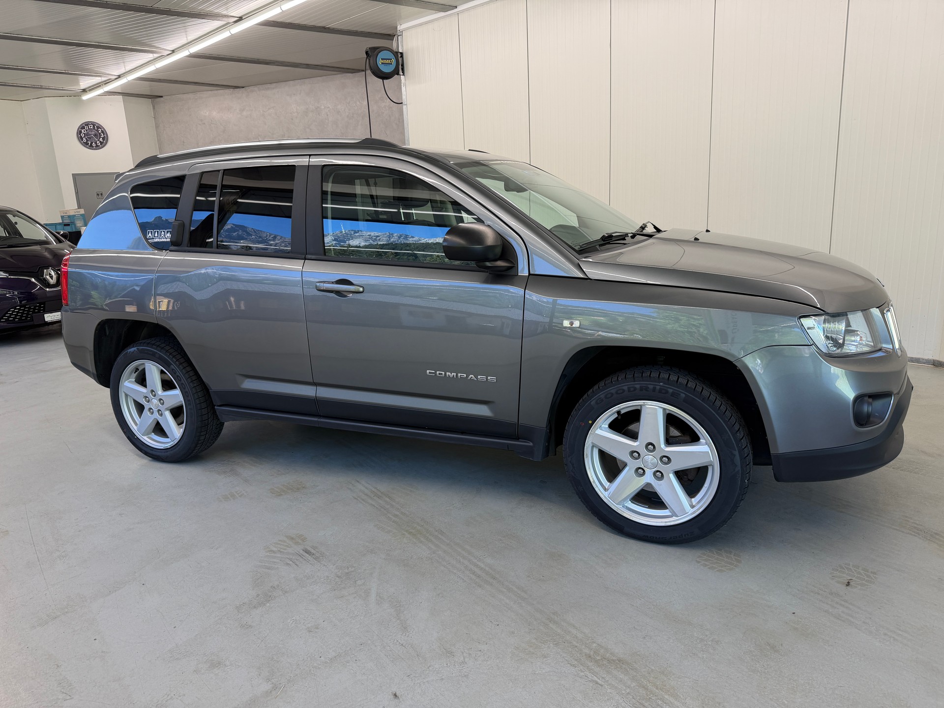 JEEP Compass 2.2 CRD Limited-image-2