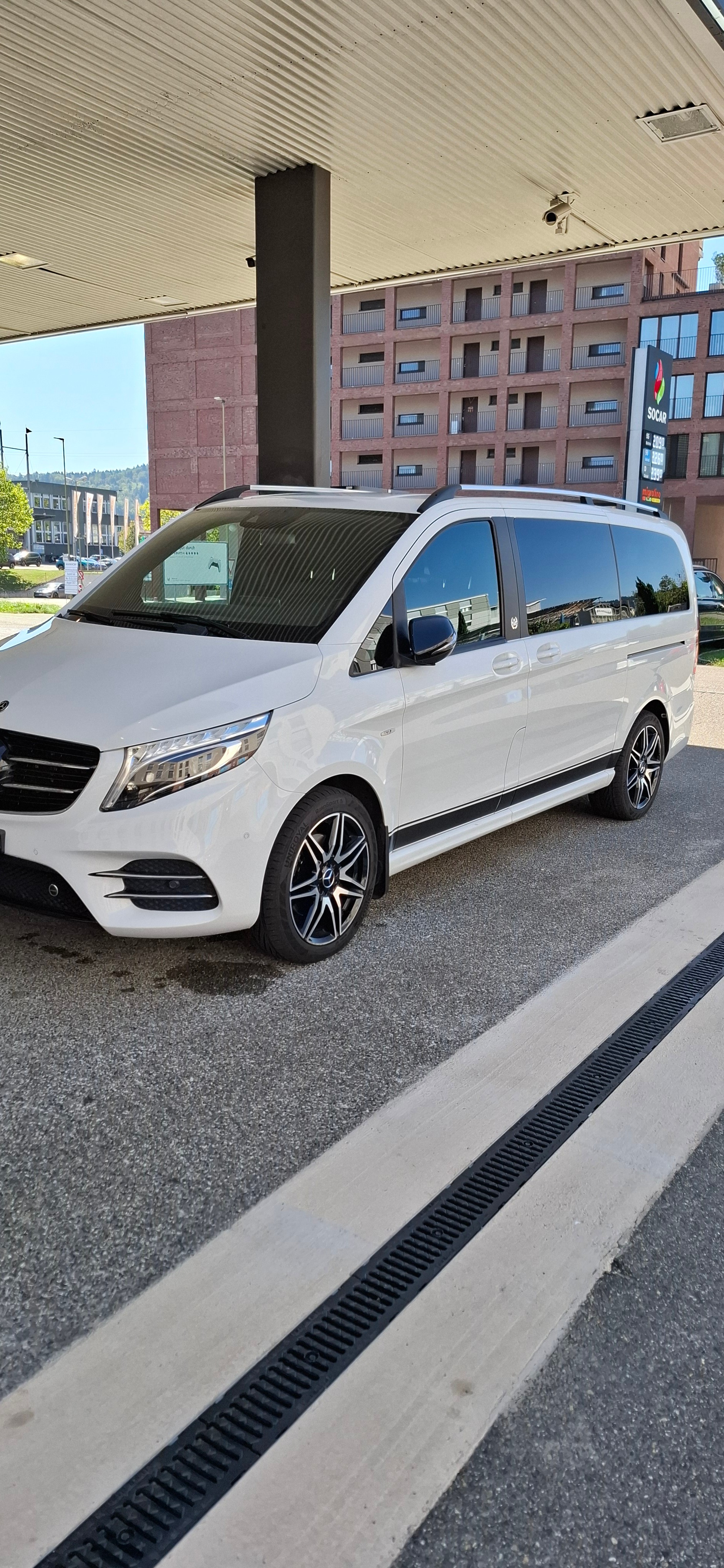 MERCEDES-BENZ V 250 d BlueTec Sw. Ed.lang 4m-image-15