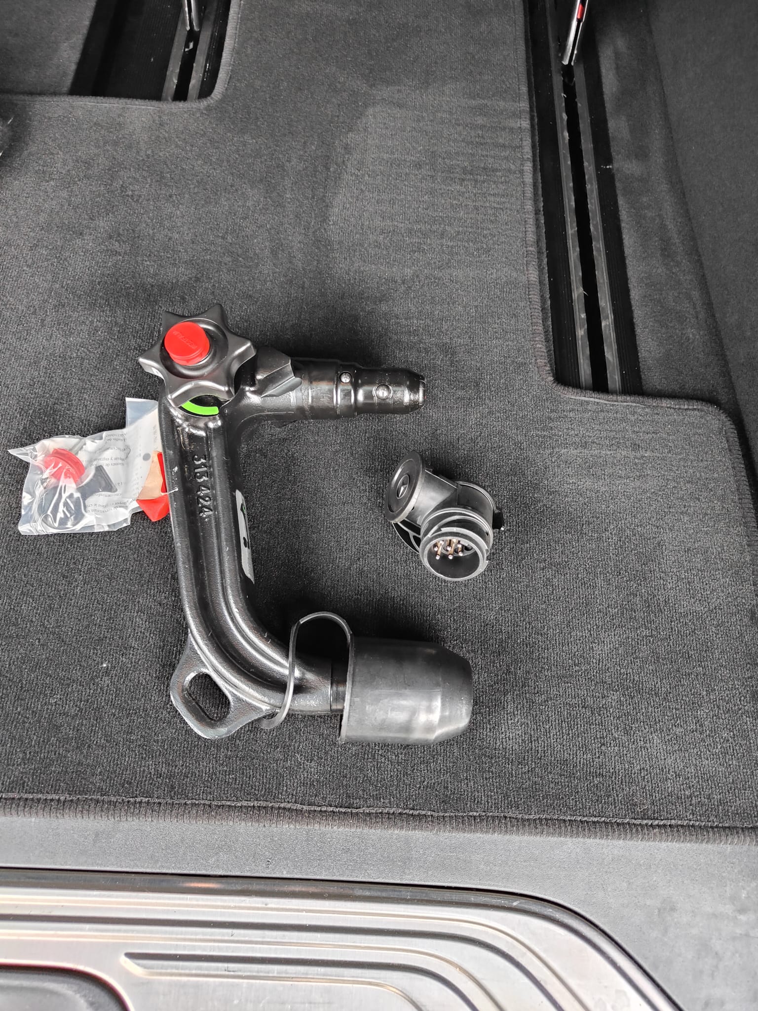 MERCEDES-BENZ V 250 d BlueTec Sw. Ed.lang 4m-image-4