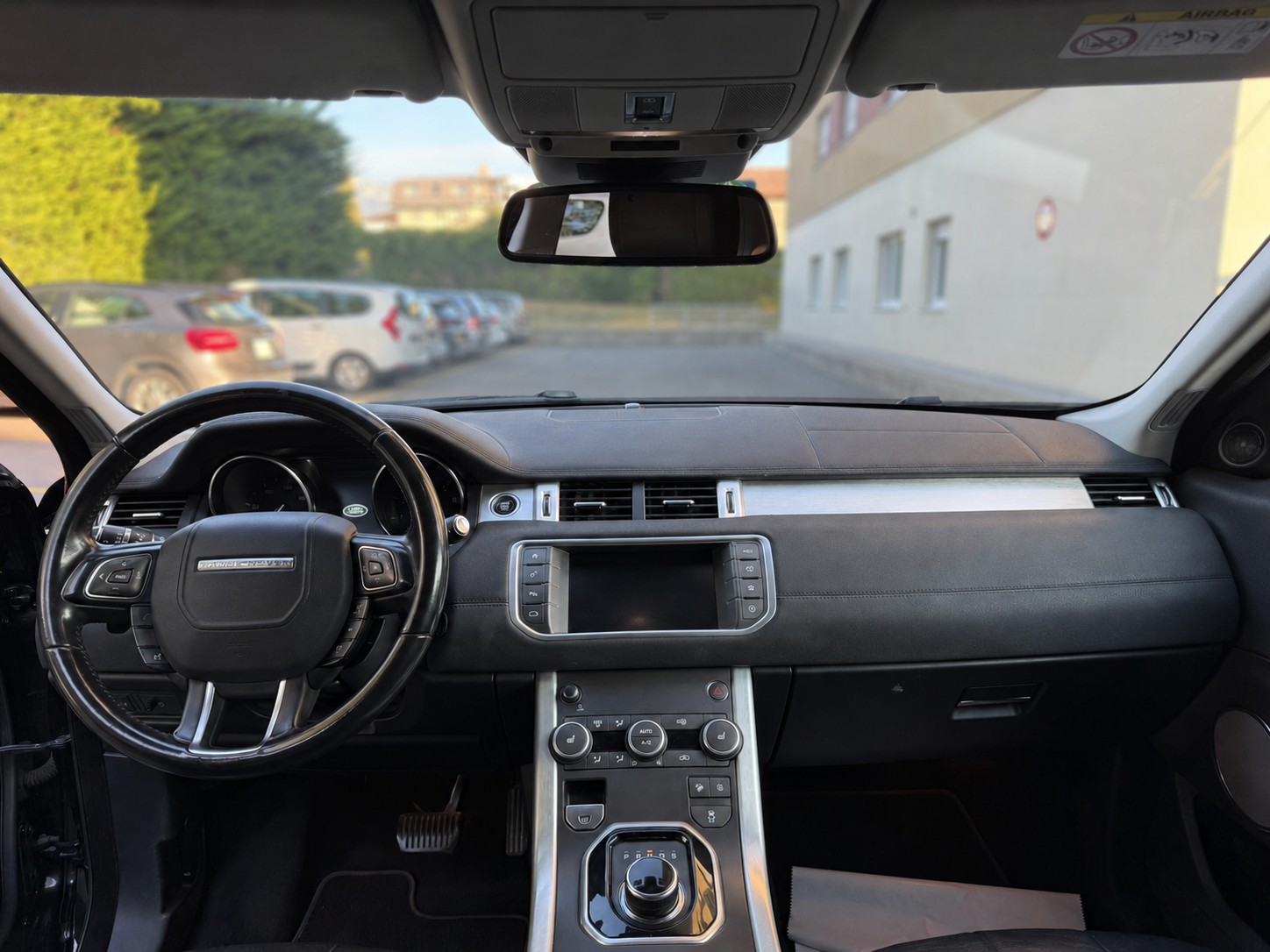 LAND ROVER Range Rover Evoque 2.0 Si4 SE AT9-image-1
