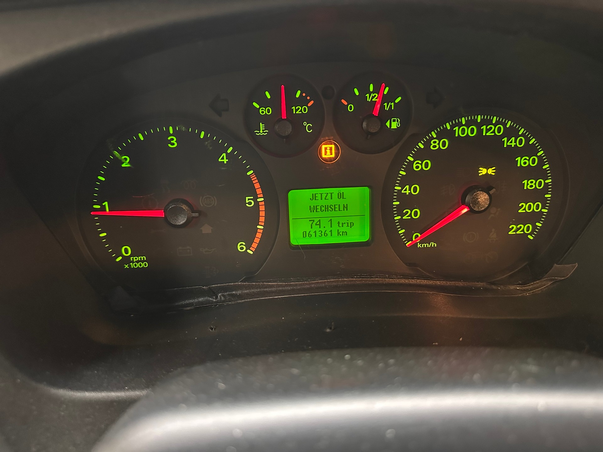 FORD Transit 2.2 TDCi Trigano Flash 14-image-15