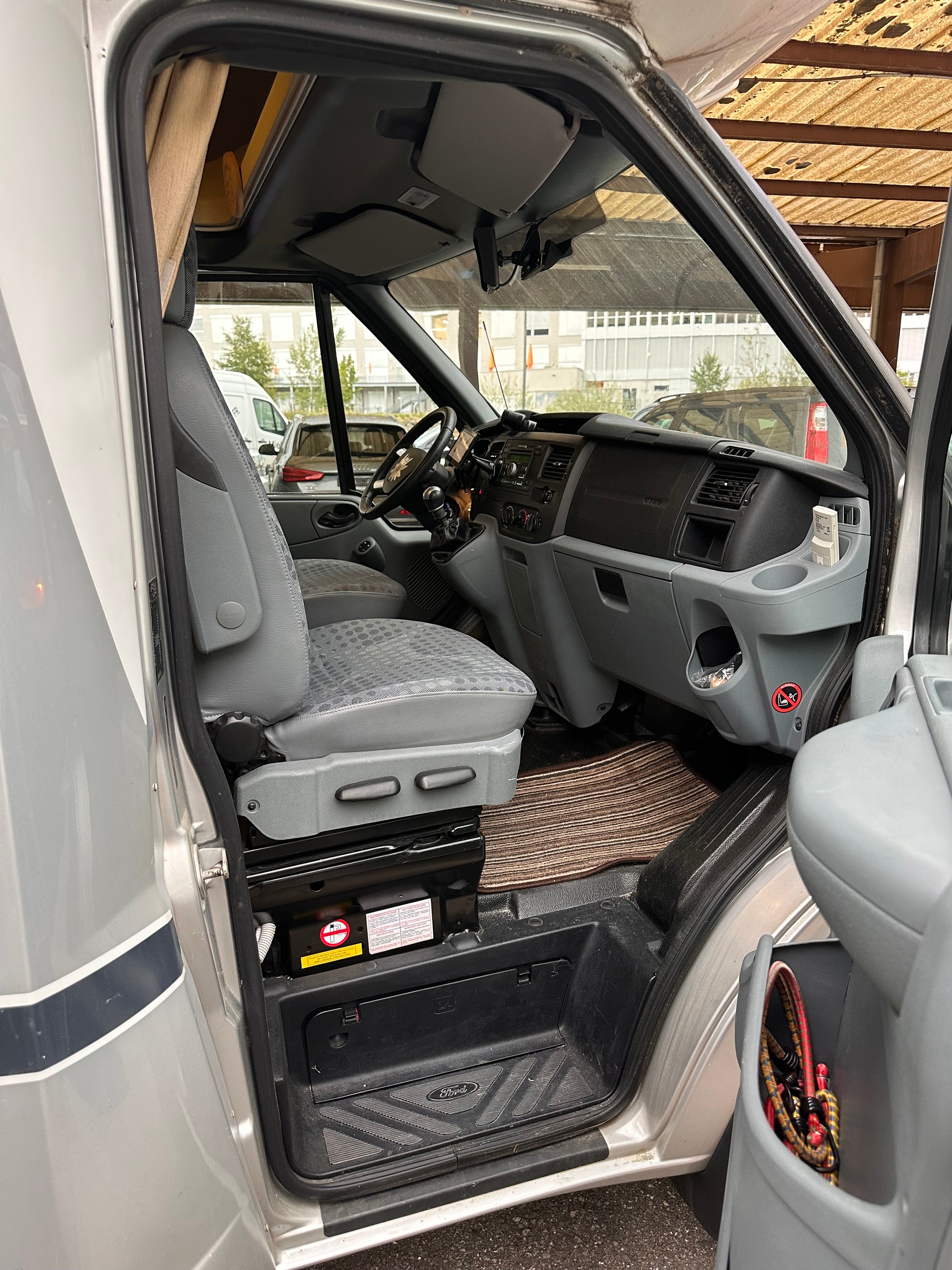 FORD Transit 2.2 TDCi Trigano Flash 14-image-7