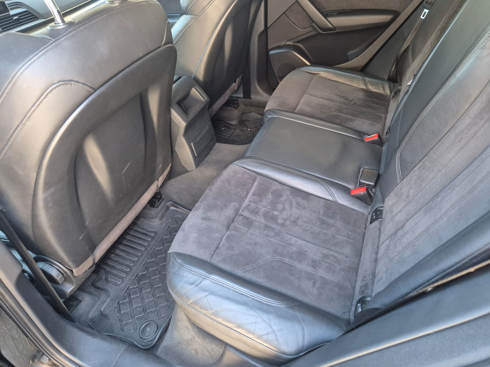 AUDI Q5 2.0 TDI quattro S-tronic-image-9