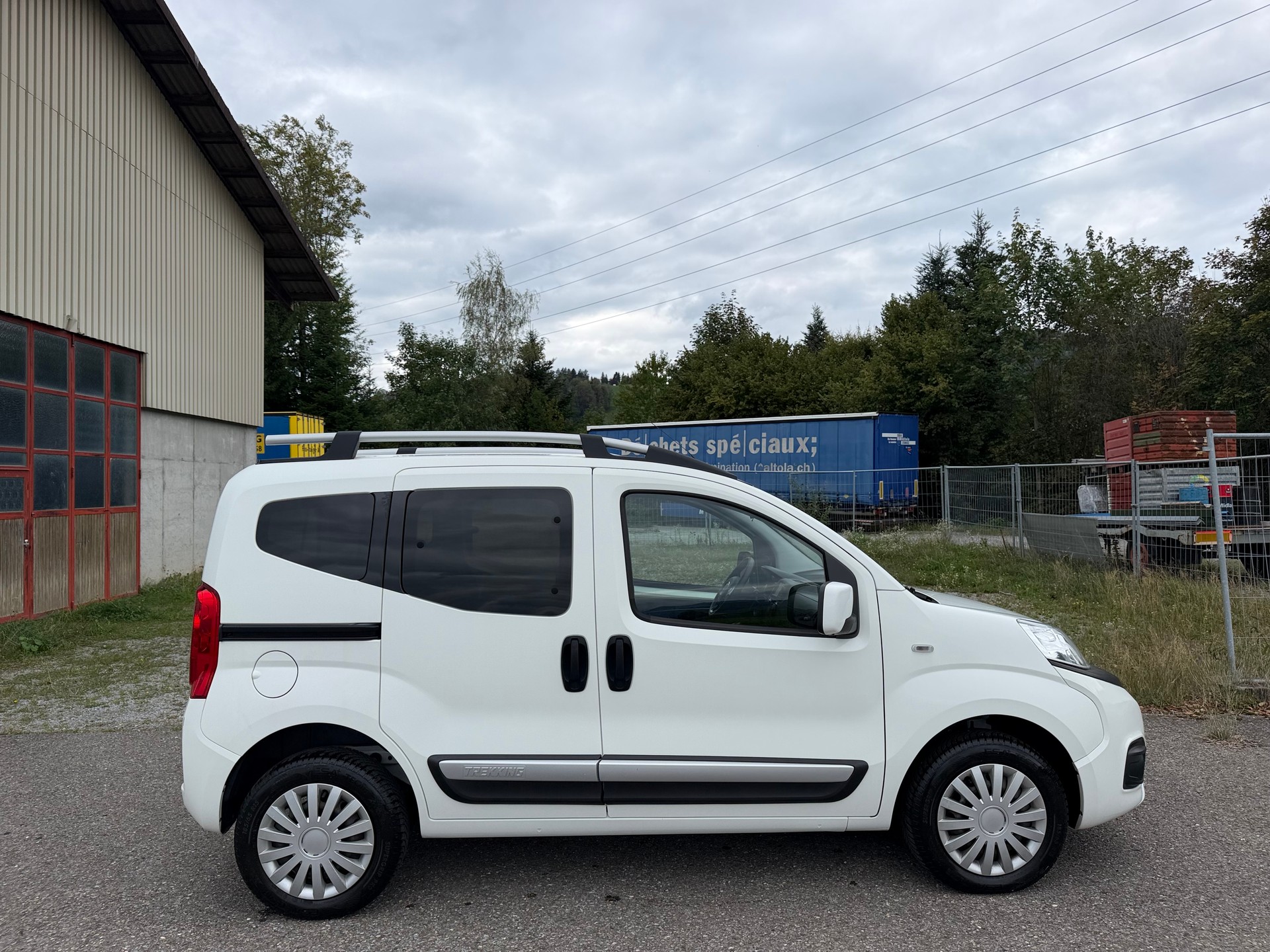 FIAT Qubo 1.3 JTD Trekking-image-1