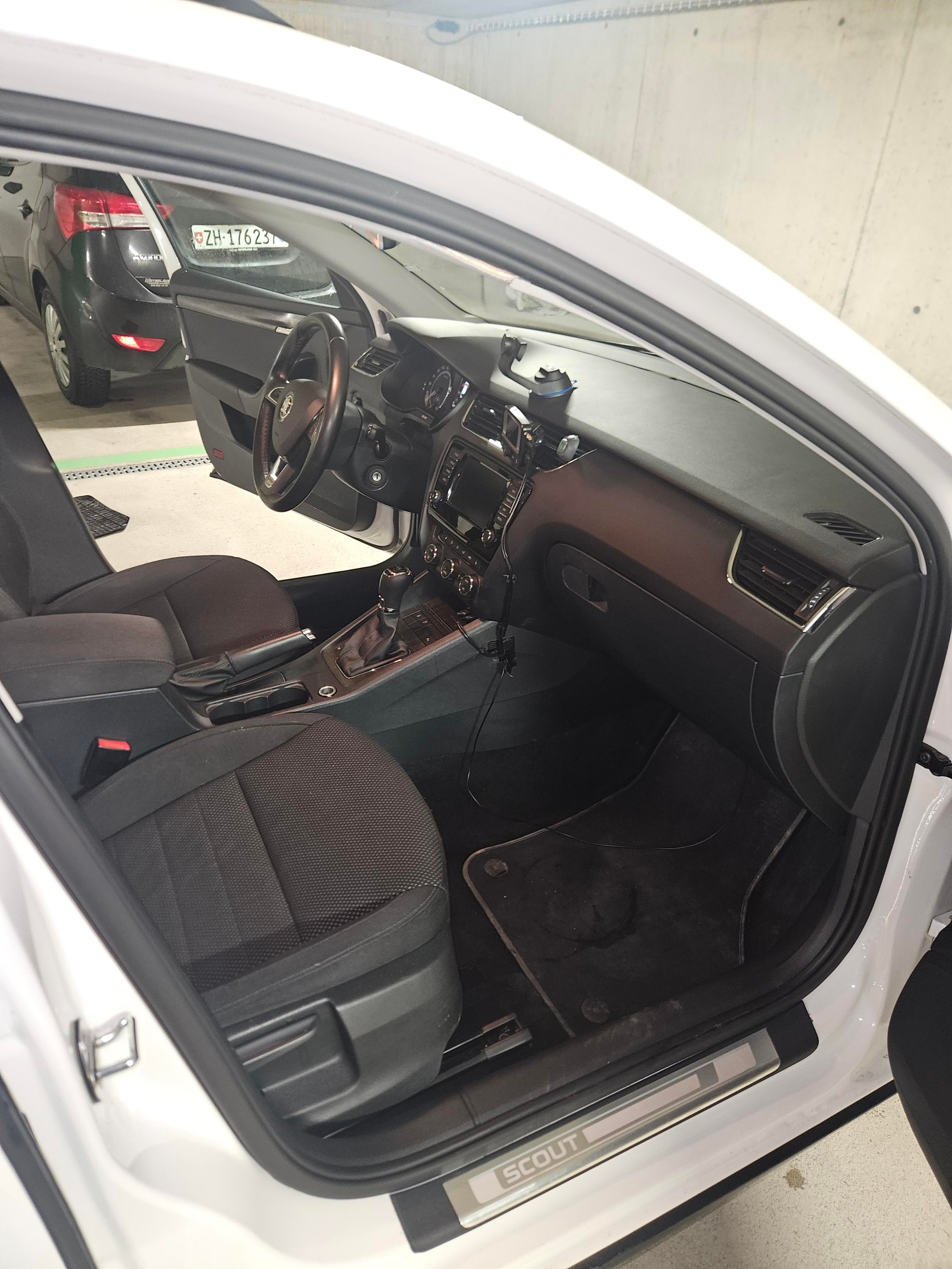 SKODA 2.0 TDI 184 4x4 DSG-image-2