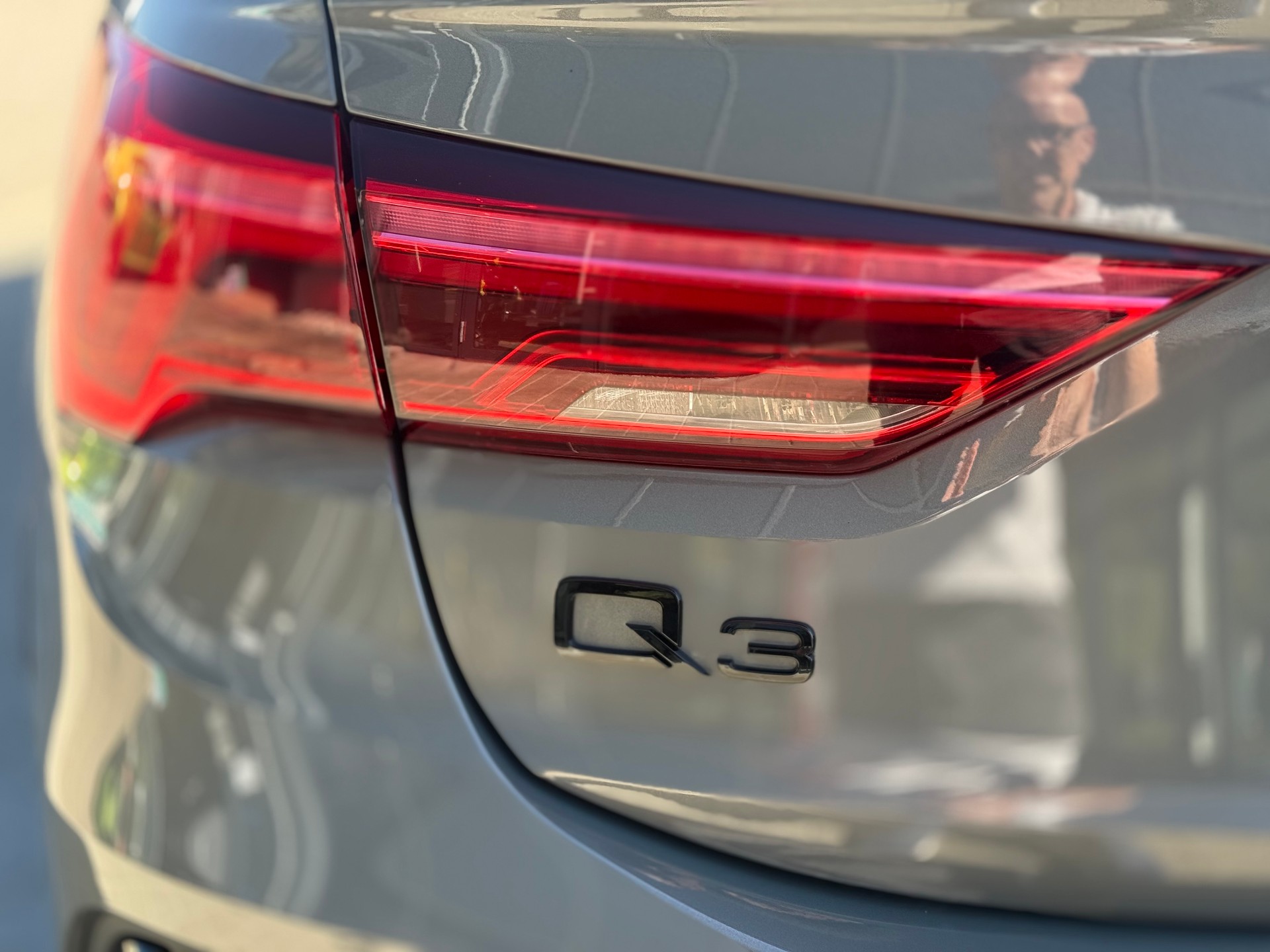 AUDI AUDI Q3 Sportback 40 TDI S line quattro S-tronic-image-14