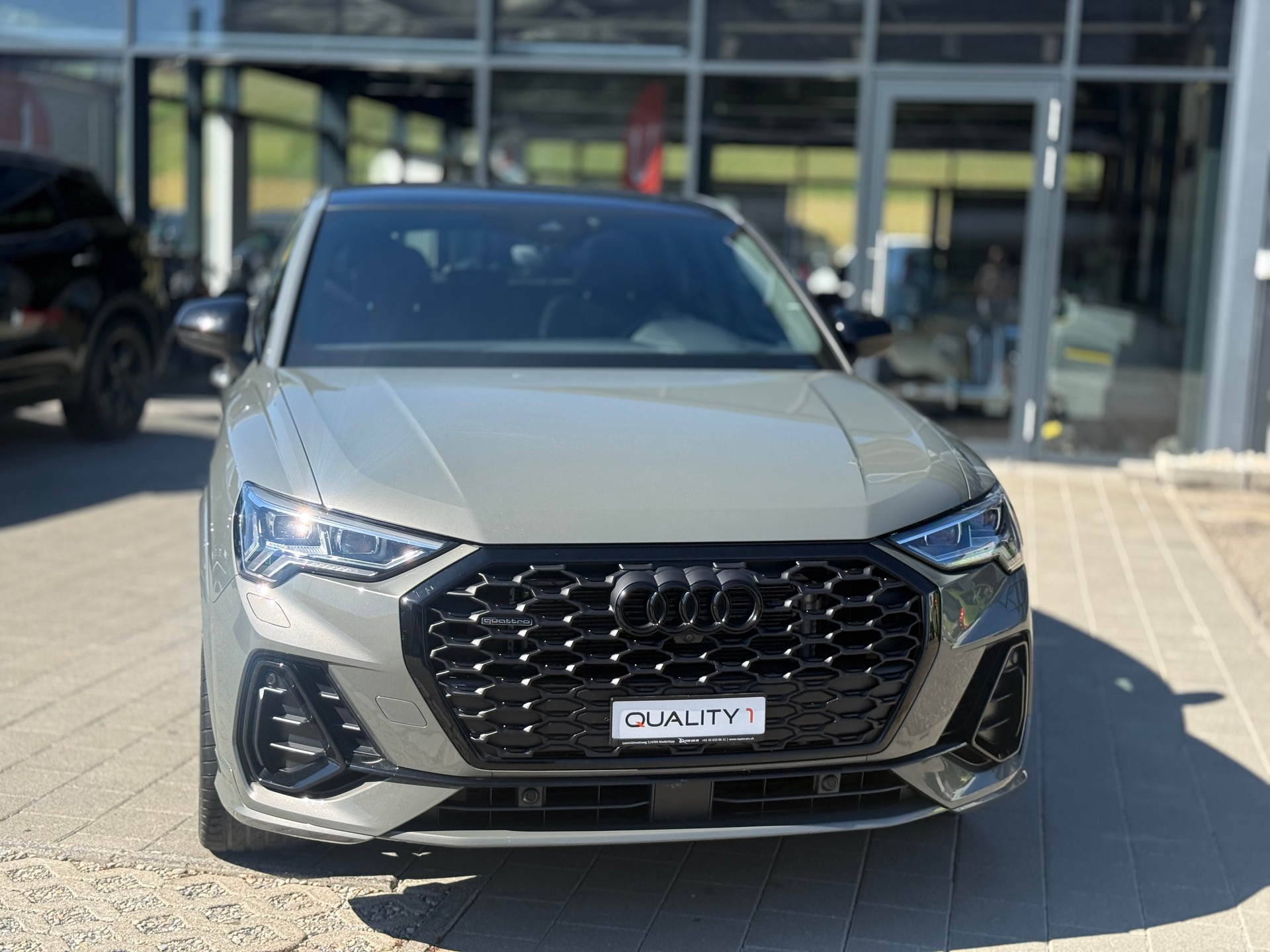 AUDI AUDI Q3 Sportback 40 TDI S line quattro S-tronic-image-4
